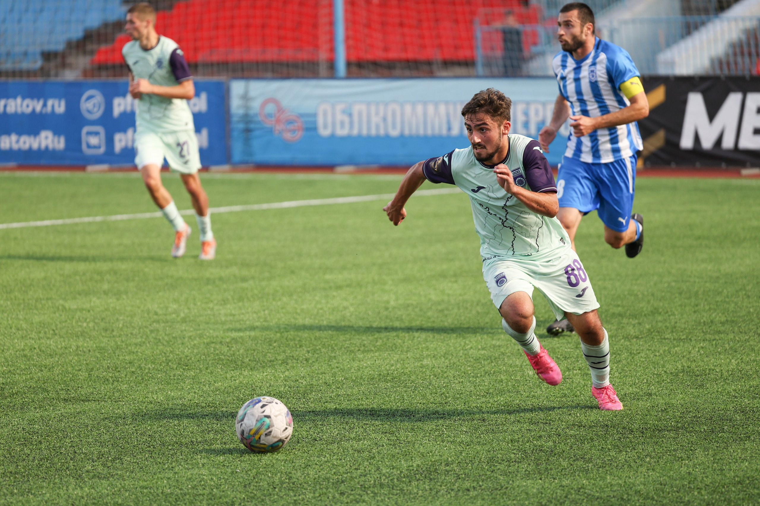 Фото футбольных матчей Первая лига ФНЛ. Фотограф Дмитрий Алексеев