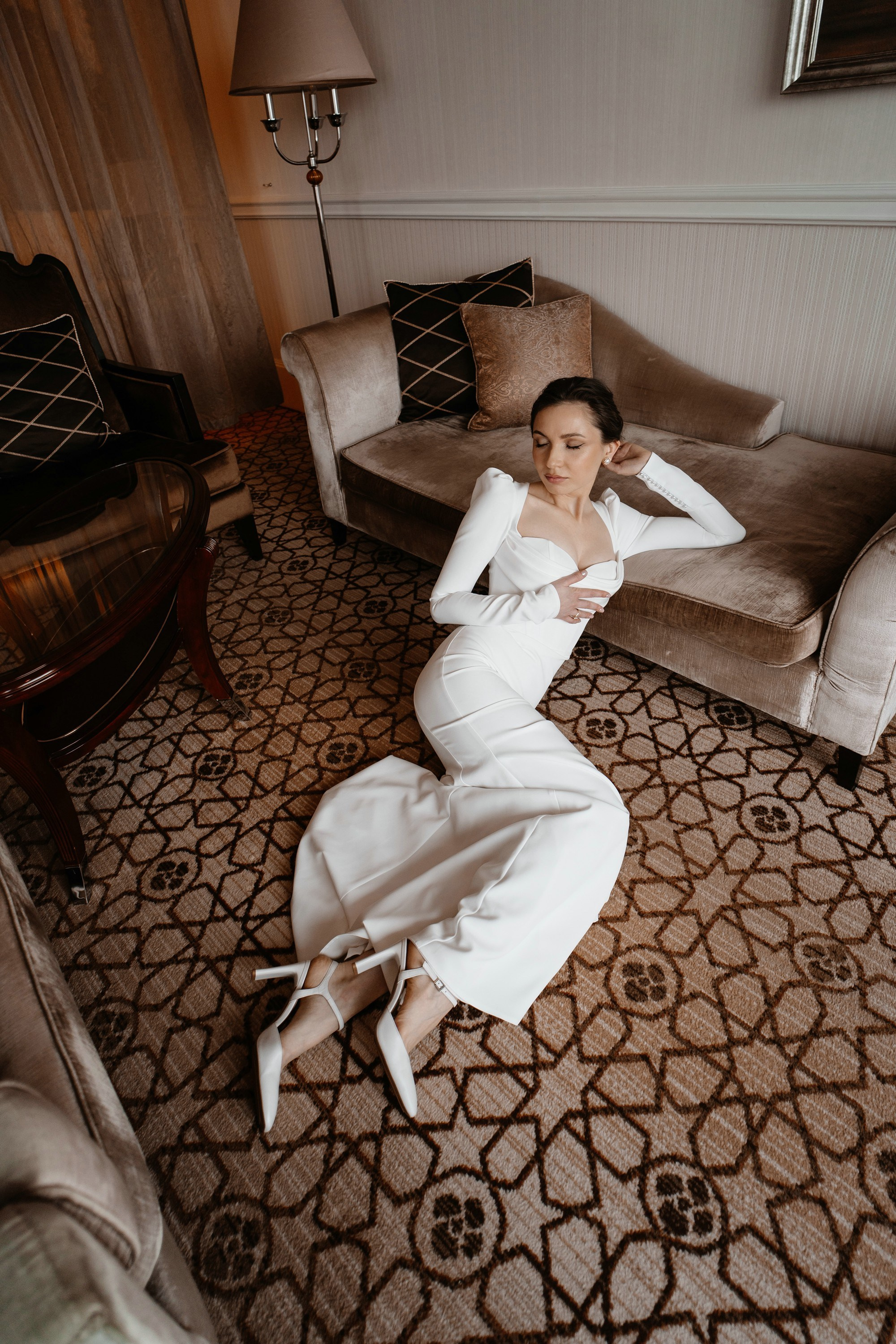 Фотосессия свадьбы в Lotte Plaza. Свадебный и семейный фотограф в Москве Светлана Зоткина