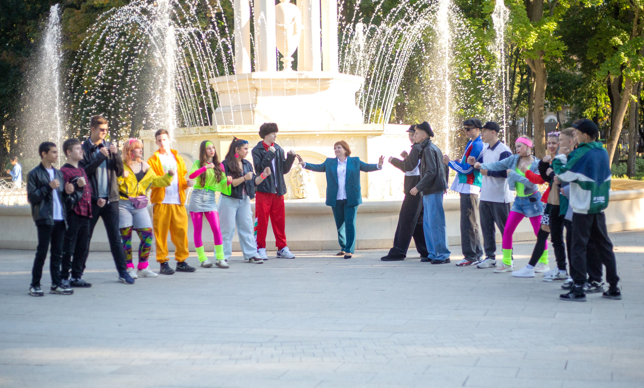 Курбатовская СОШ — в стиле 90-х парк Орленок. Выпускные альбомы Воронеж от Веры Соколовой