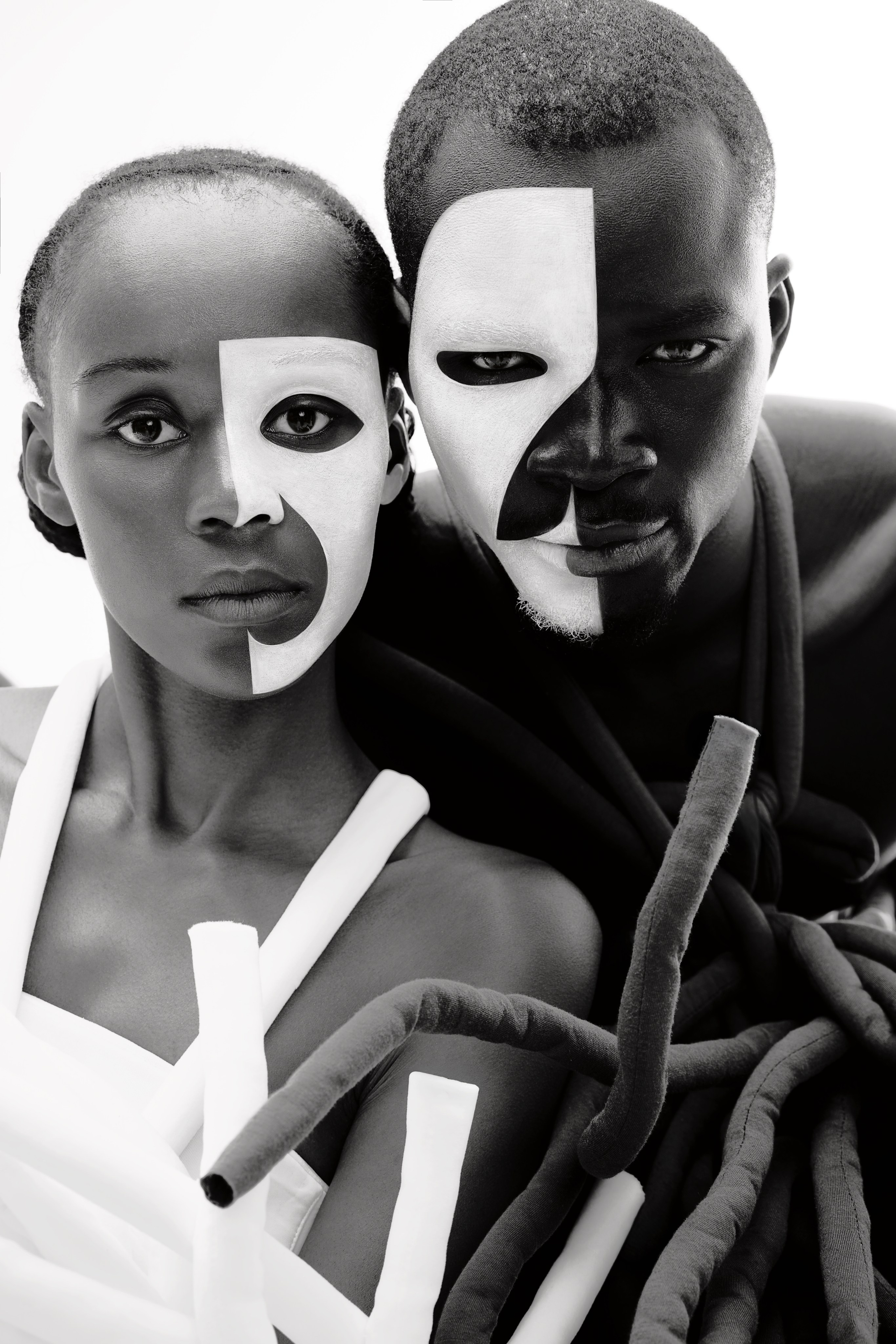 ADVANCED COMMERCIAL RETOUCHING. Salien Adare