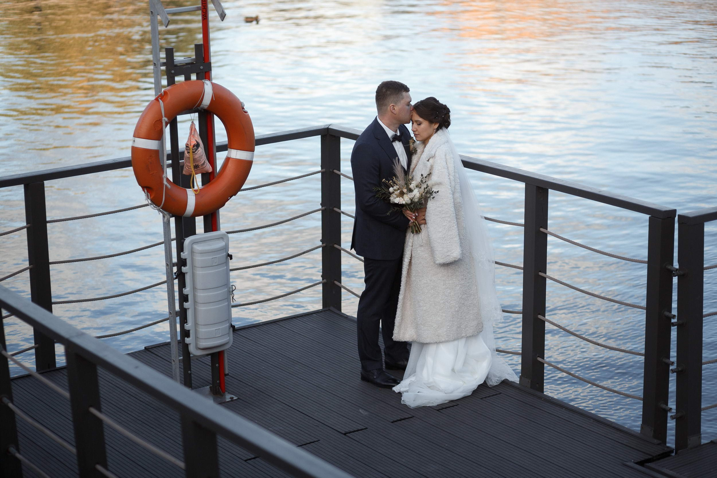 Анонс: Мария и Василий. Свадебный фотограф Игорь Брундасов 8PHOTO на свадьбу венчание загс СПб