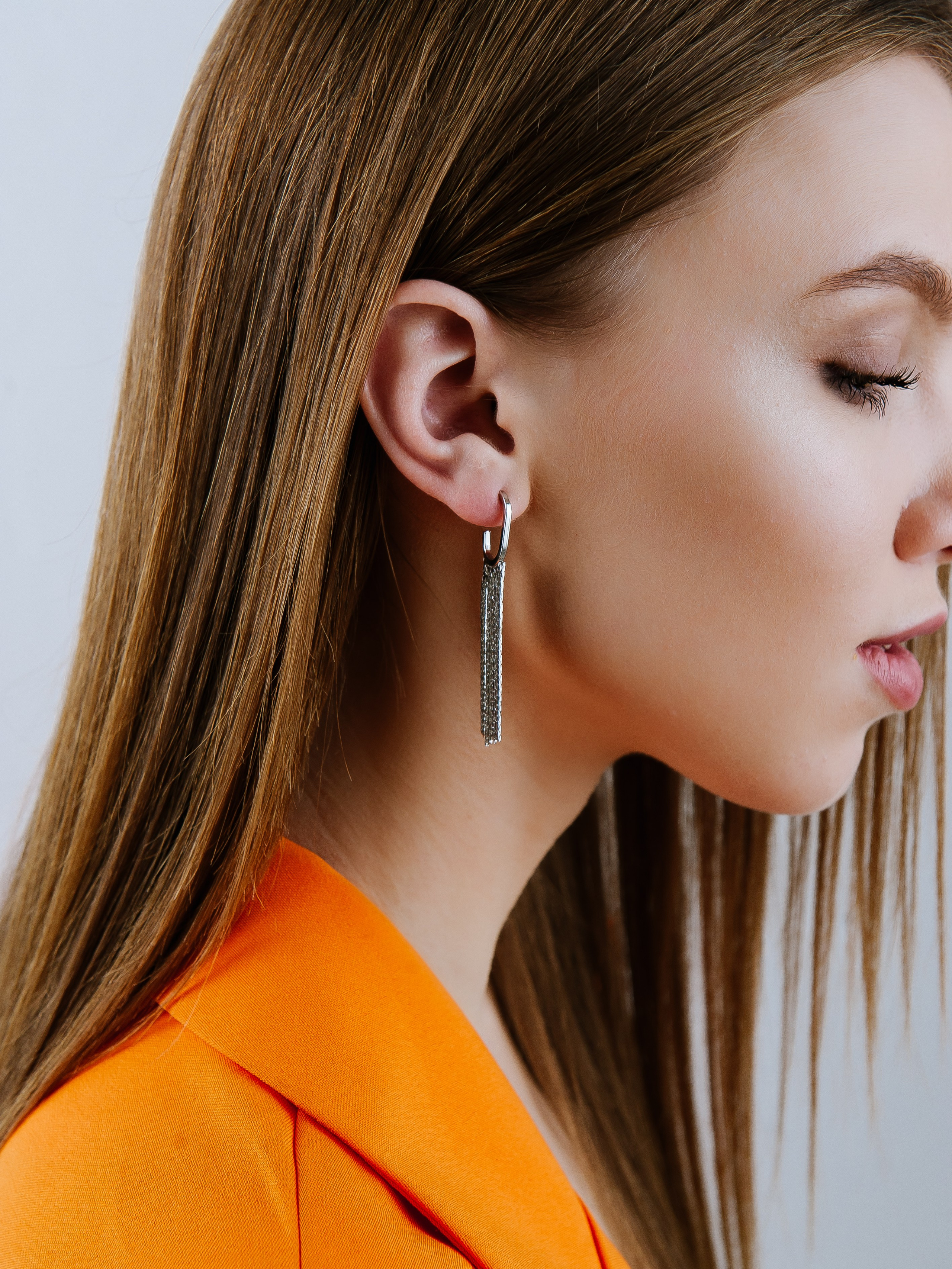 Бижутерия на модели. Ozon/wb