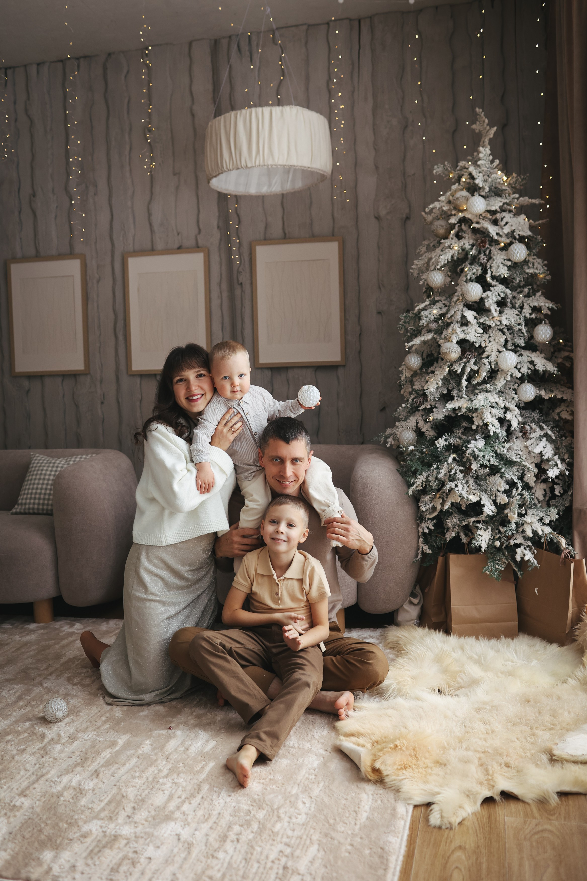 Новый год новогодняя фотосессия семейная фотосесиия. Фотограф Владимир Москва