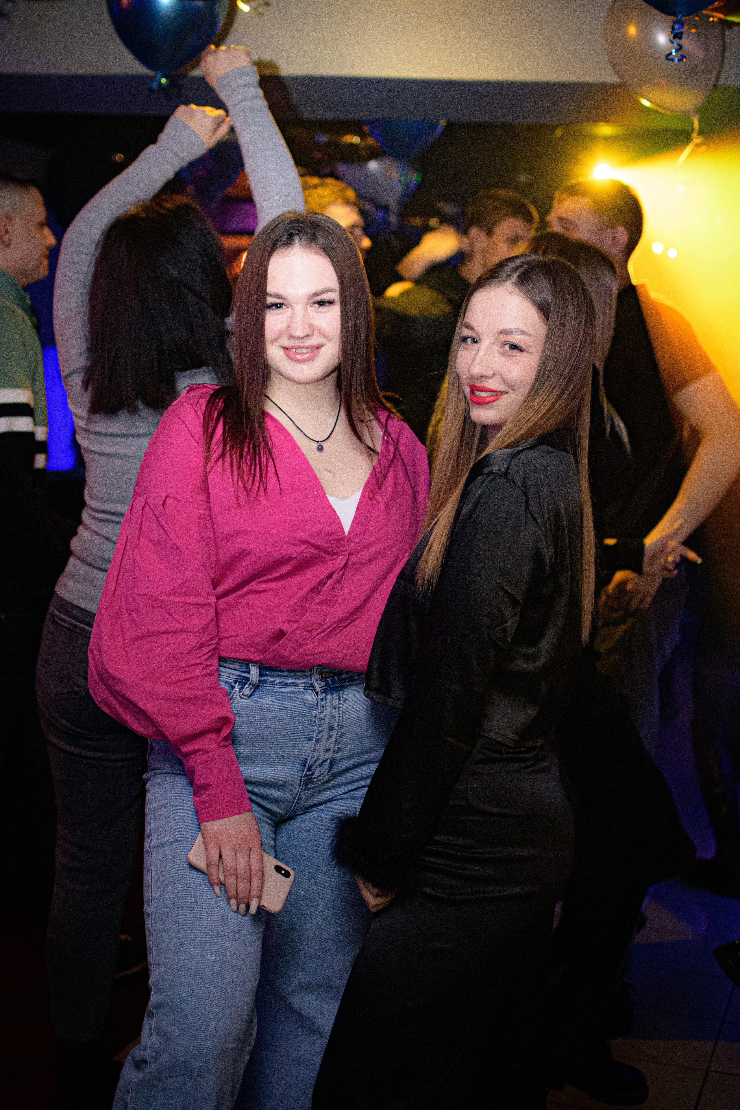 HOLLYWOOD / 6 YEARS. Photokarish