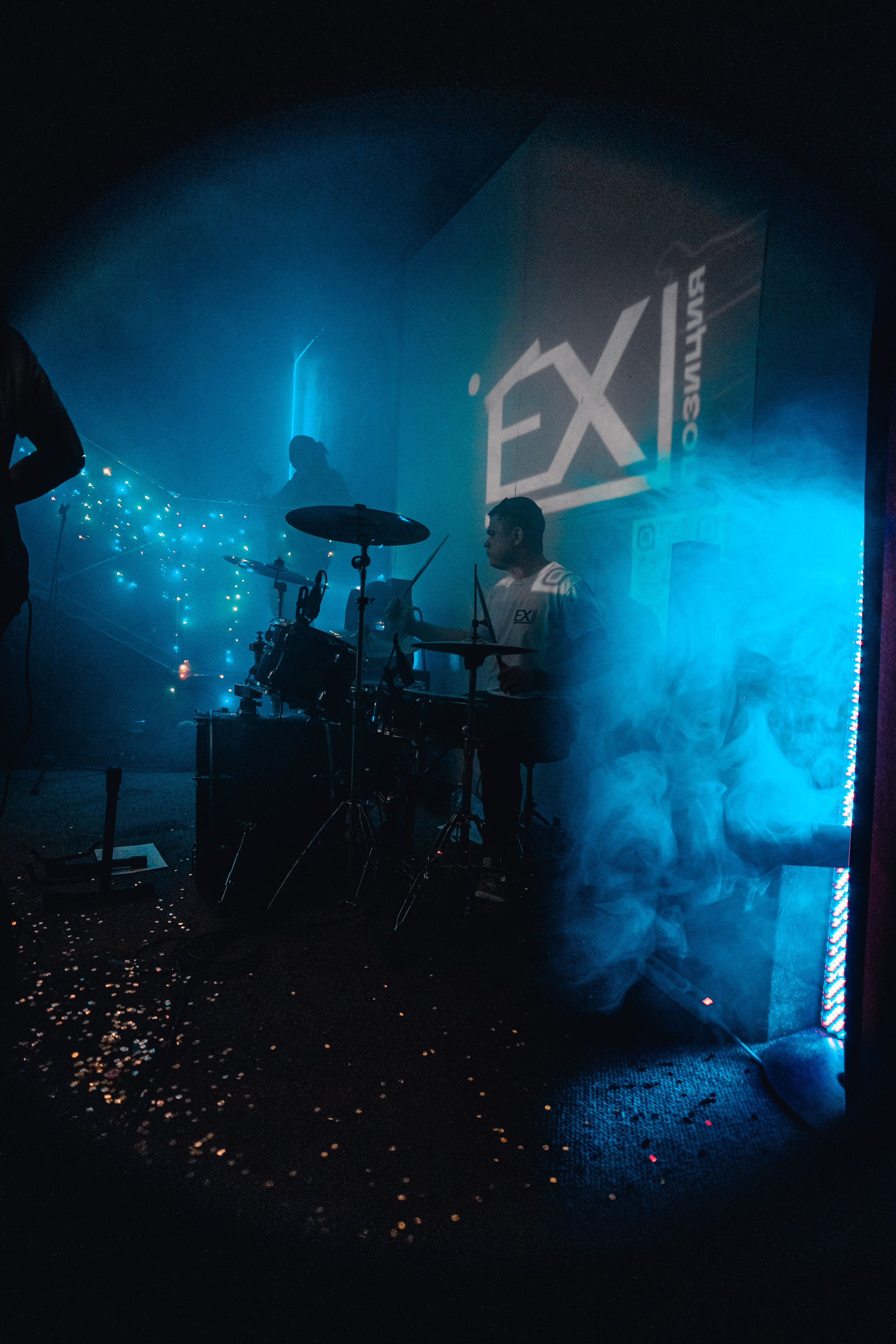 Ex-позиция. Рок-ёлка, клуб-галерея Эрмитаж. 21.12.2024. Фотограф Регина Крикунова г. Красноярск