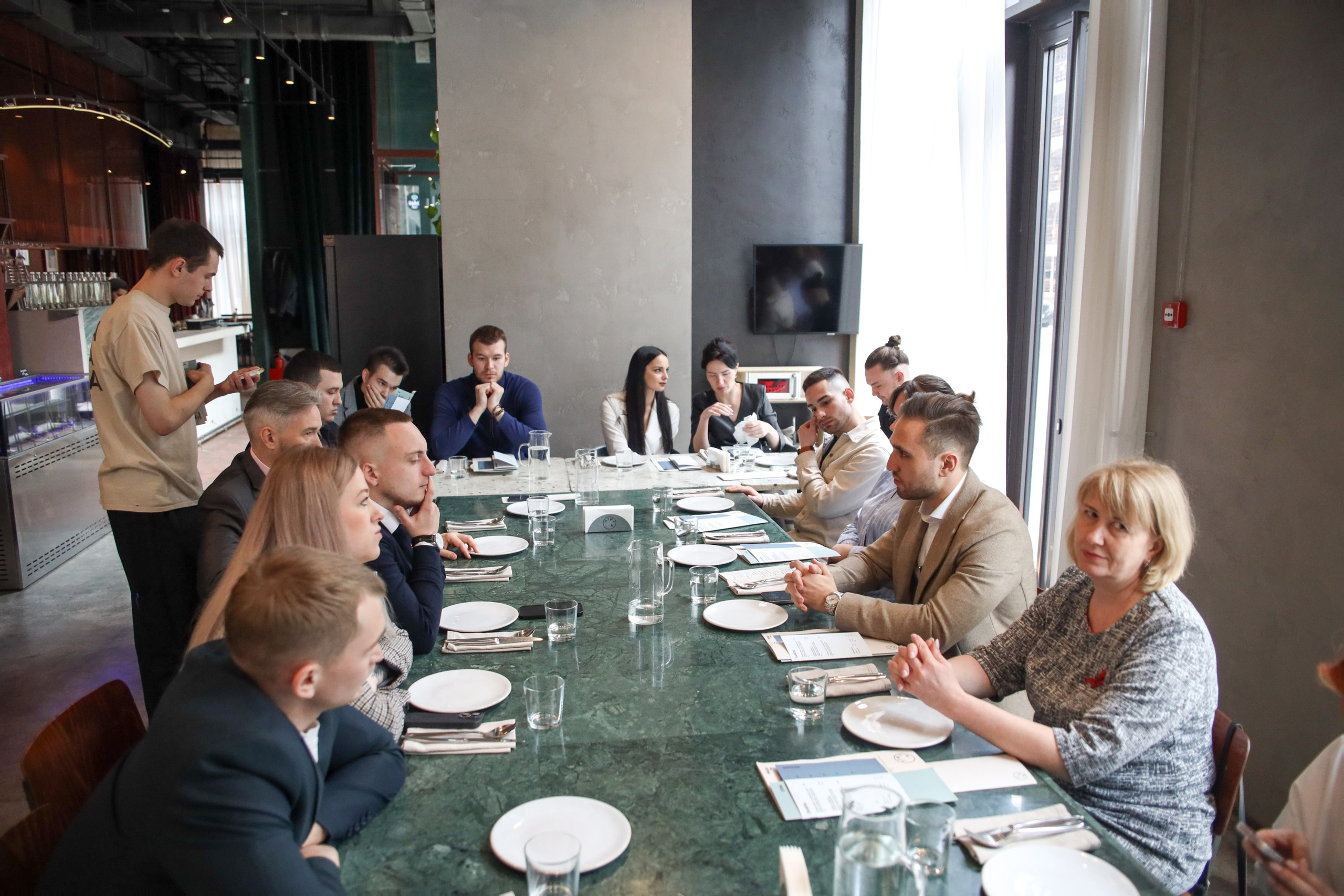 Лабецкий НЕДВИЖЕМОСТЬ. Ужин. Главная