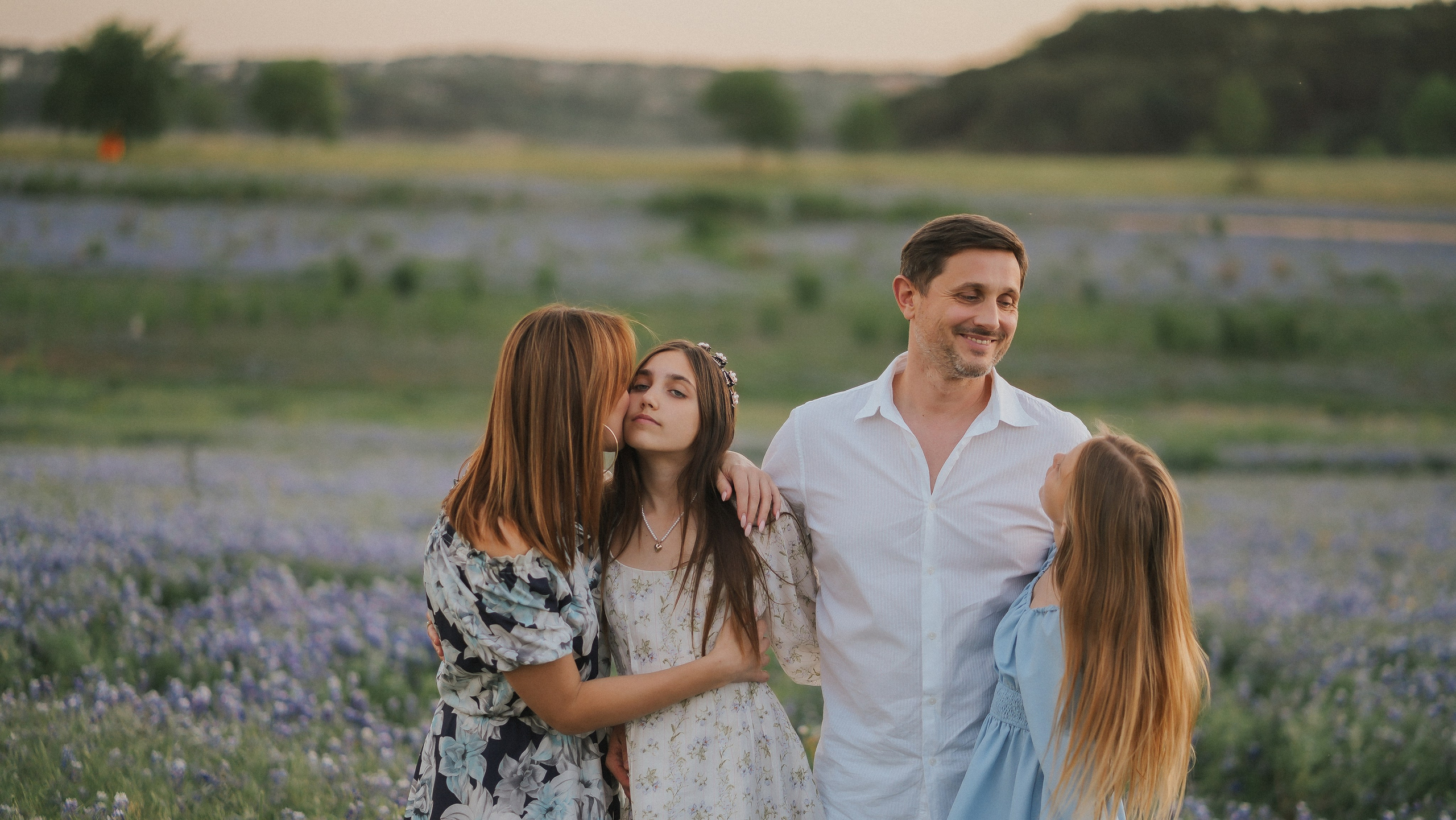 Bluebonnet photo sessions | Stunning Texas wildflower portraits | Anny Smirnova