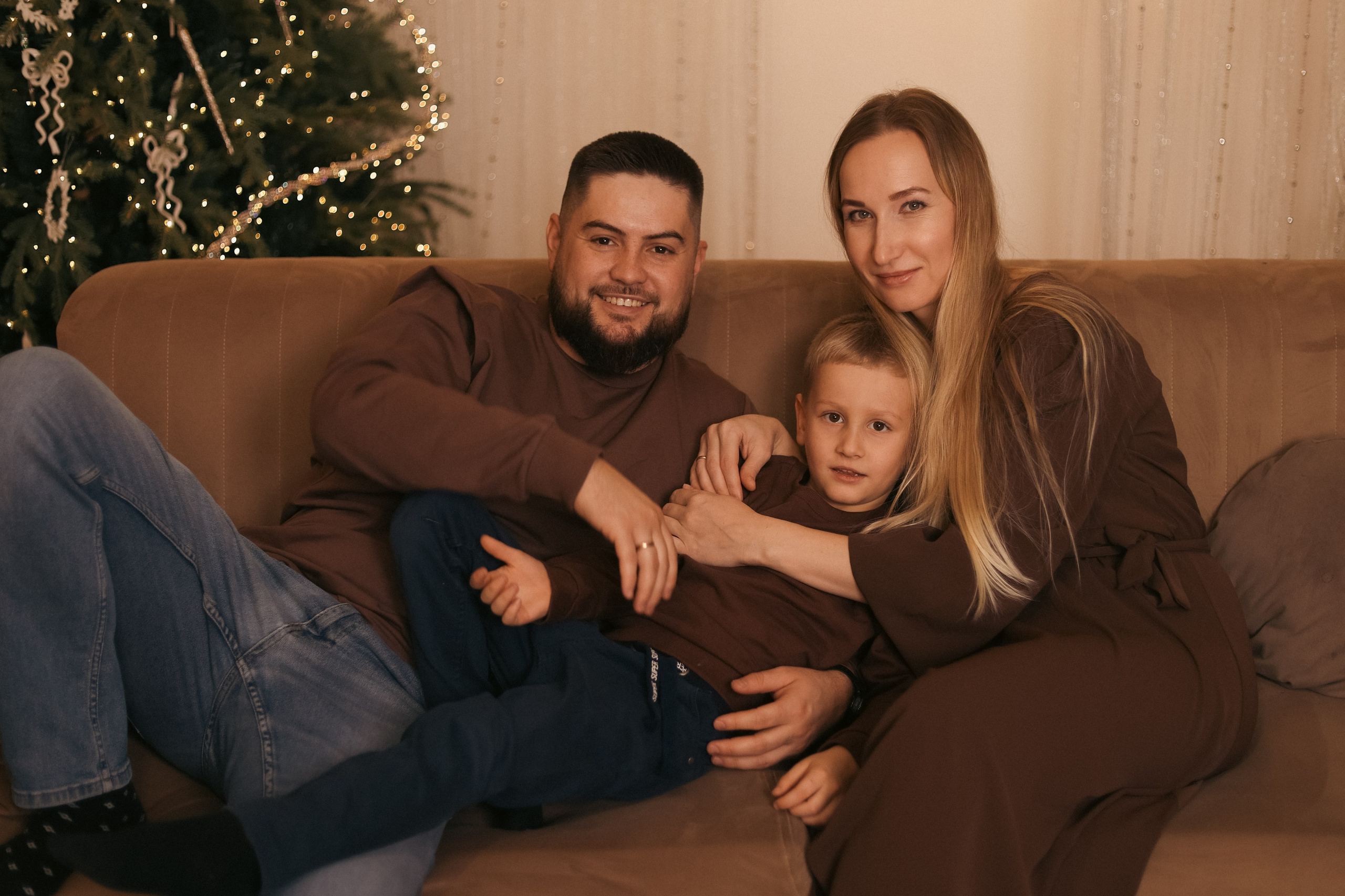 Студийная фотосессия. Фотограф в Астане, индивидуальная, семейная, домашняя фотосессия