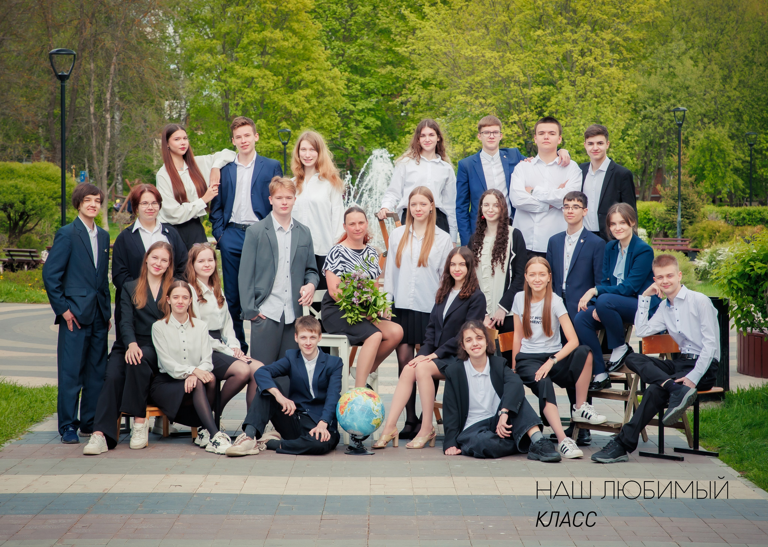 УЛИЦА+ШКОЛА 10 разворотов. Фото, видео, авторские выпускные альбомы в Нижнем Новгороде