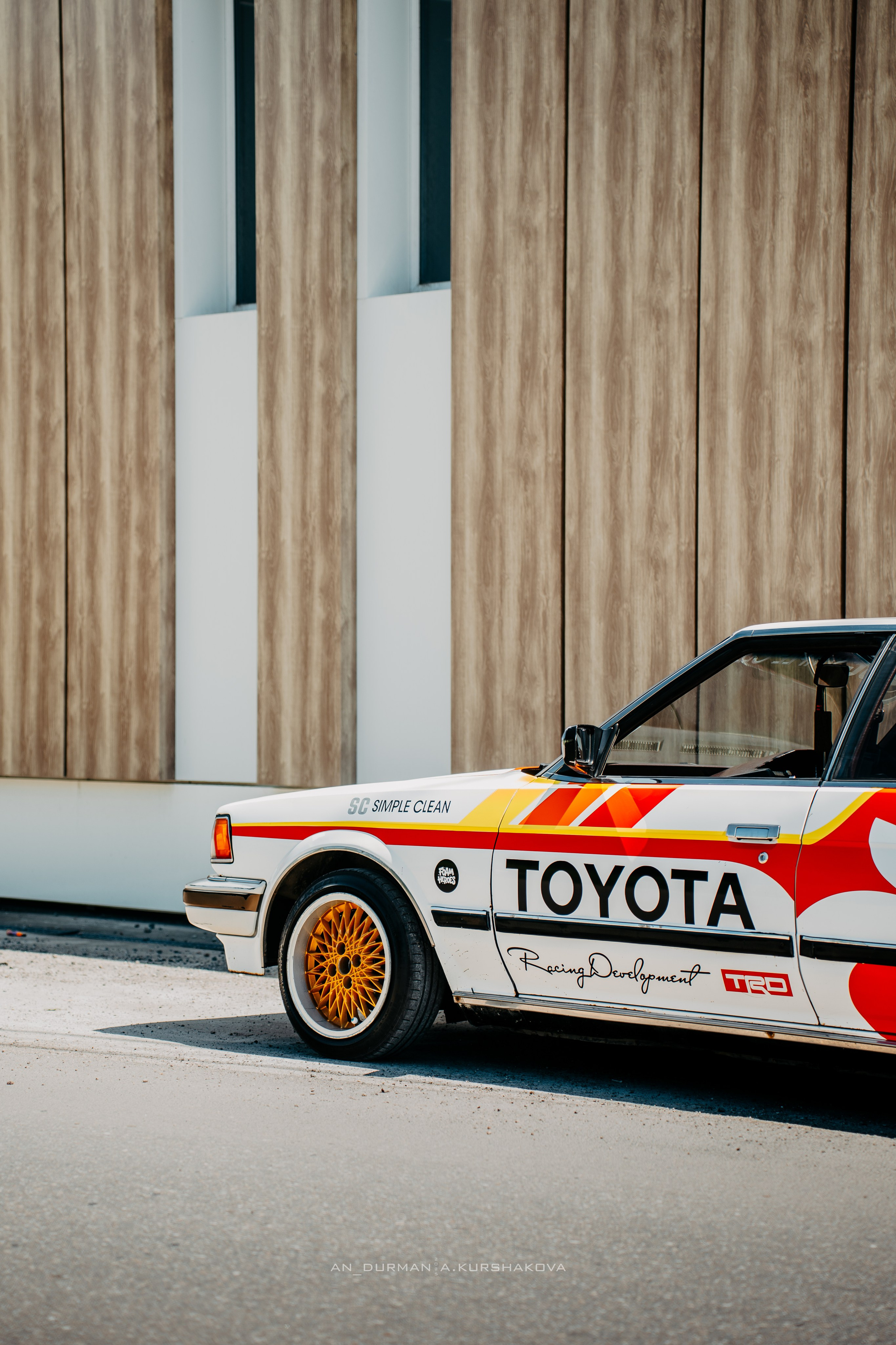 Toyota Chaser — 25'. Фотограф, видеограф и пилот дрона на Байкале