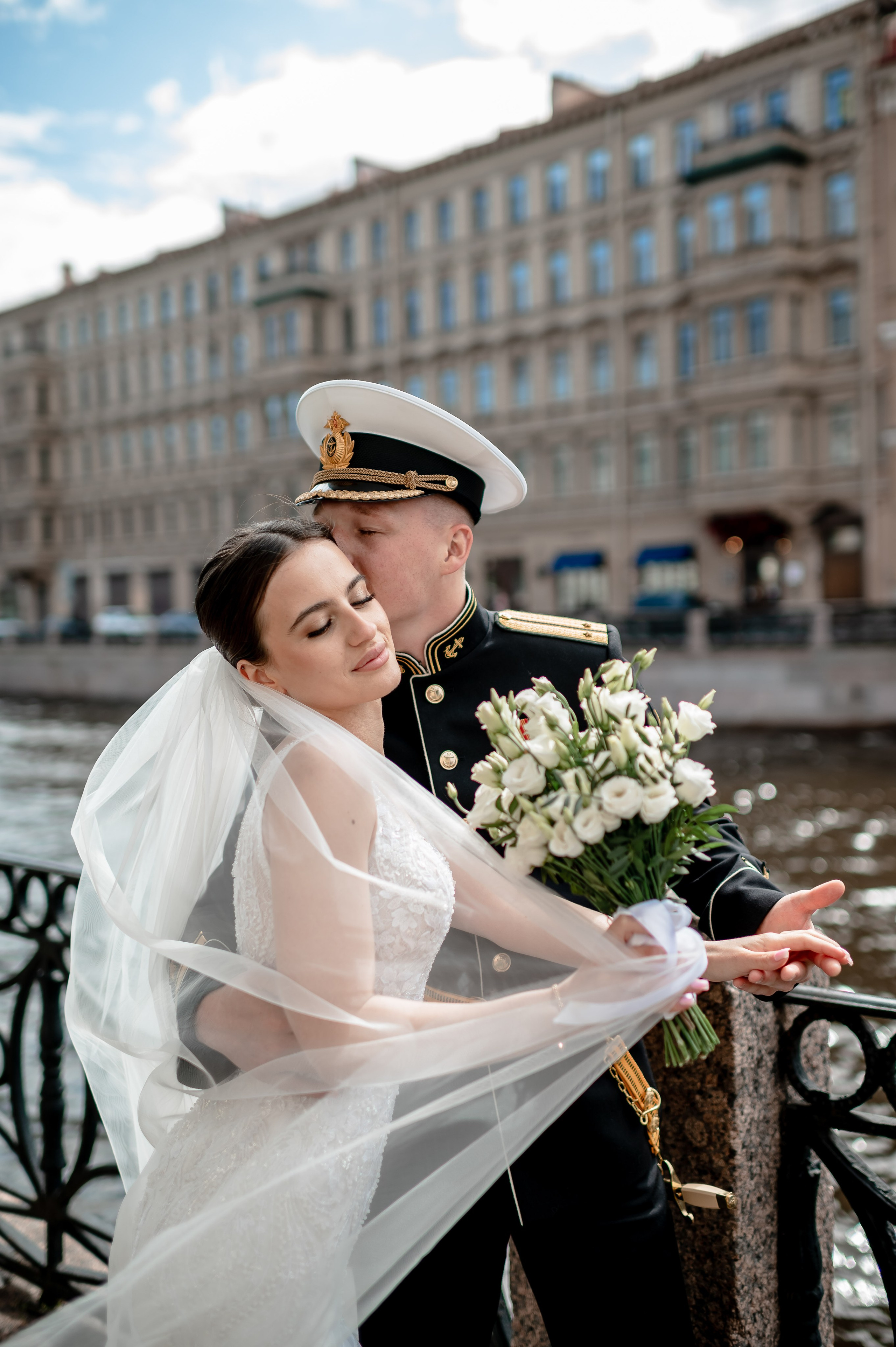 Елизавета и Максим (фотосессия у Дворца Штиглица, набережная Мойки и у Законодательного собрания). Портретный, семейный и свадебный фотограф в Санкт-Петербурге и в Пушкине Ширяев Денис