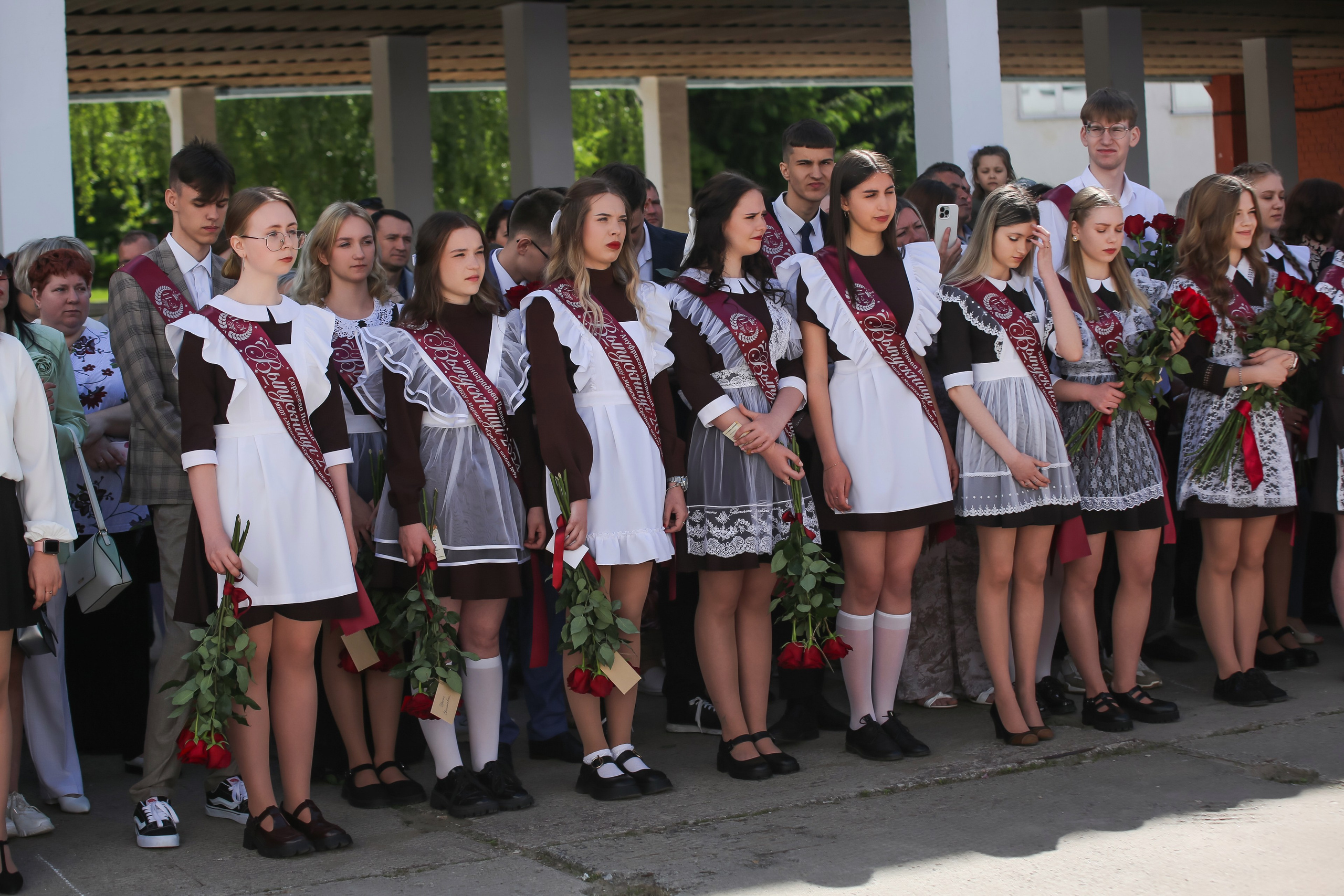 ЛИНЕЙКА «ПОСЛЕДНИЙ ЗВОНОК» 9 ШКОЛА 2024 г МЦЕНСК. ТВОЙ АЛЬБОМ / ТВОИ ПРАВИЛА