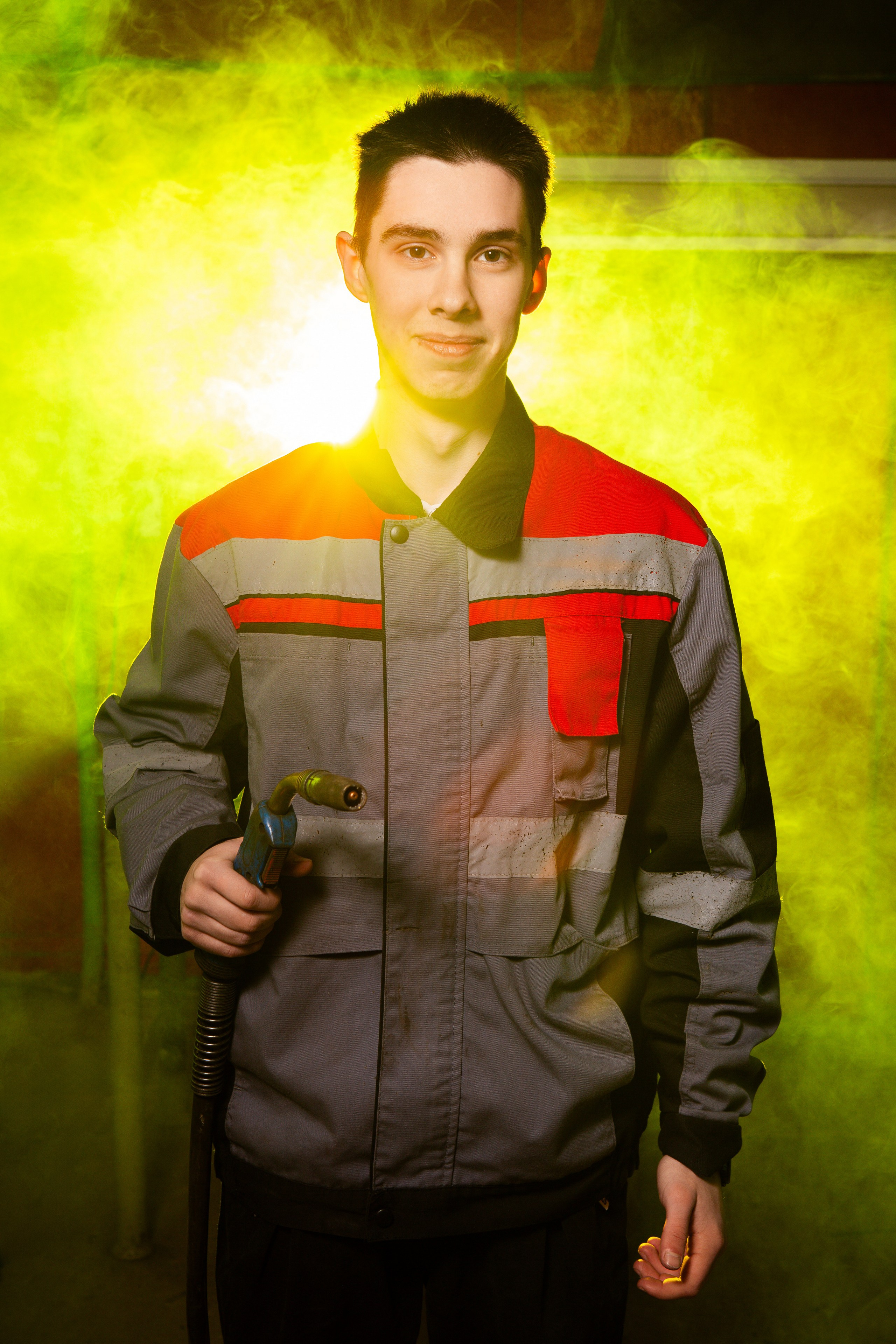 Портретная Фотосессия в Цеху для Выпускников Сварщиков | Твой Альбом Мценск. ТВОЙ АЛЬБОМ / ТВОИ ПРАВИЛА