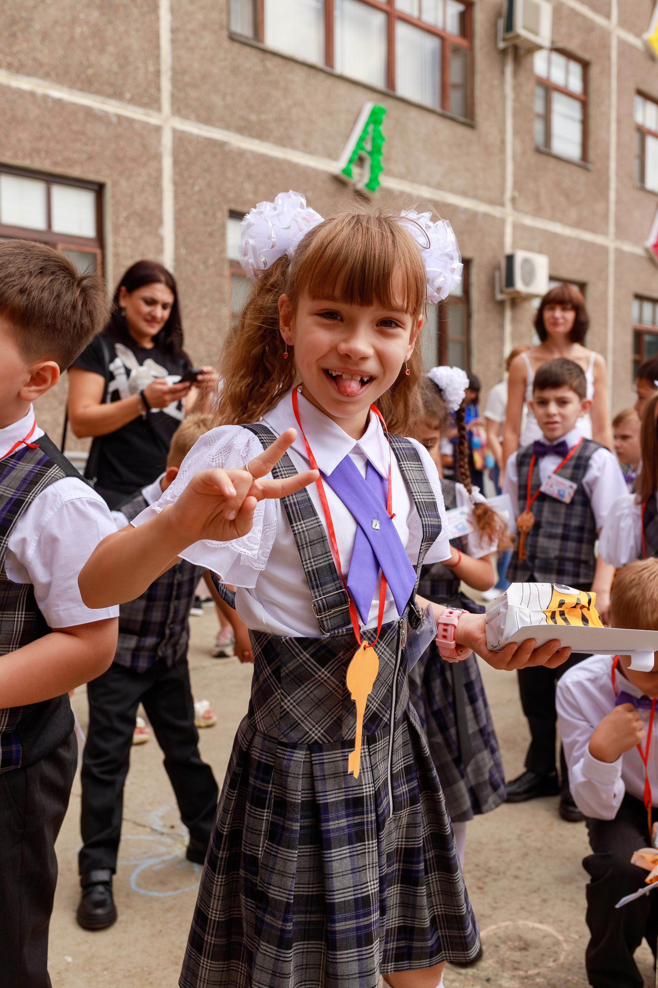1 сентября школа 96. Семейный и детский фотограф в Краснодаре Ирина Лаврецкая