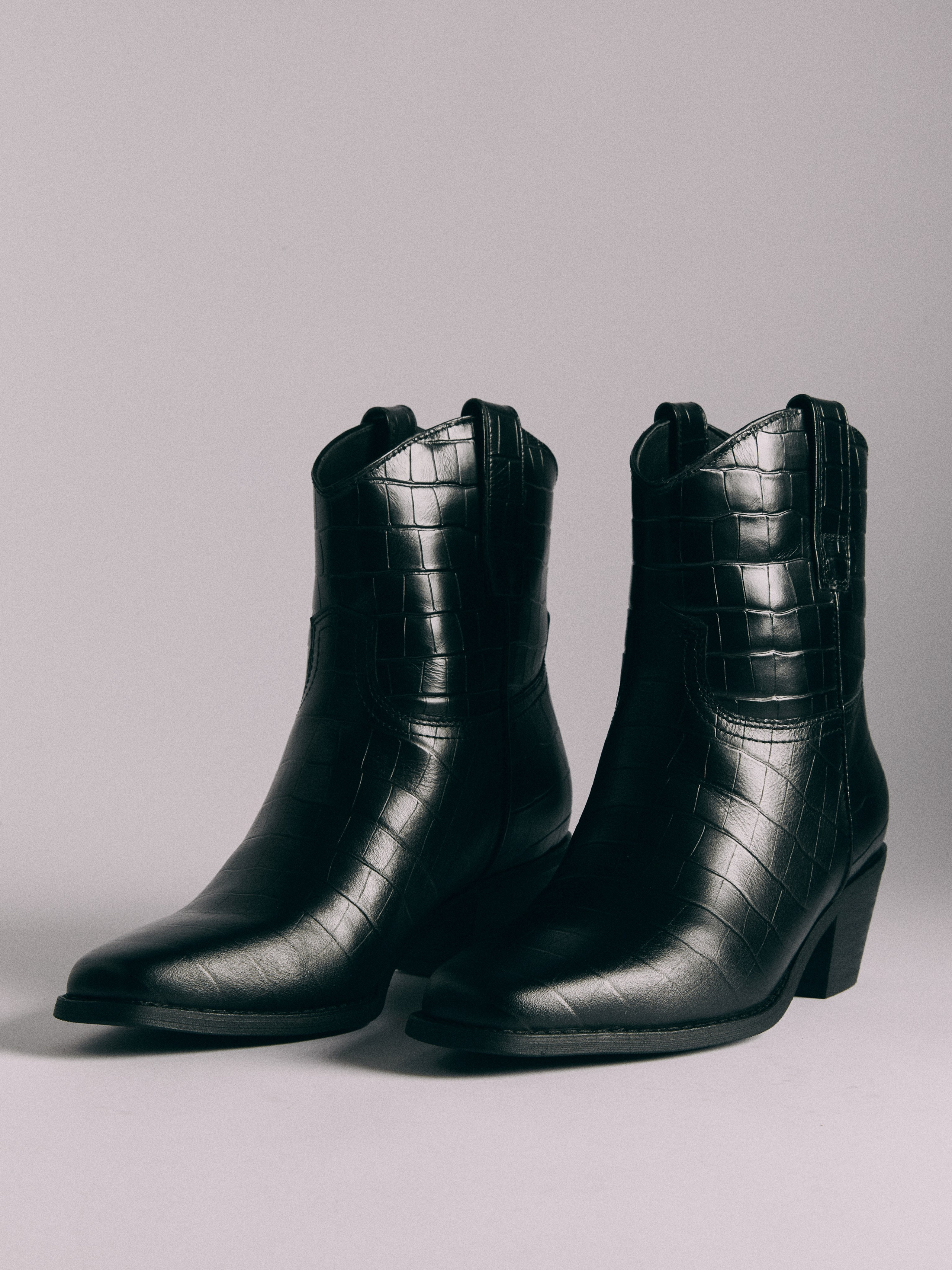 Предметный фотограф в Москве Евгений Шубин