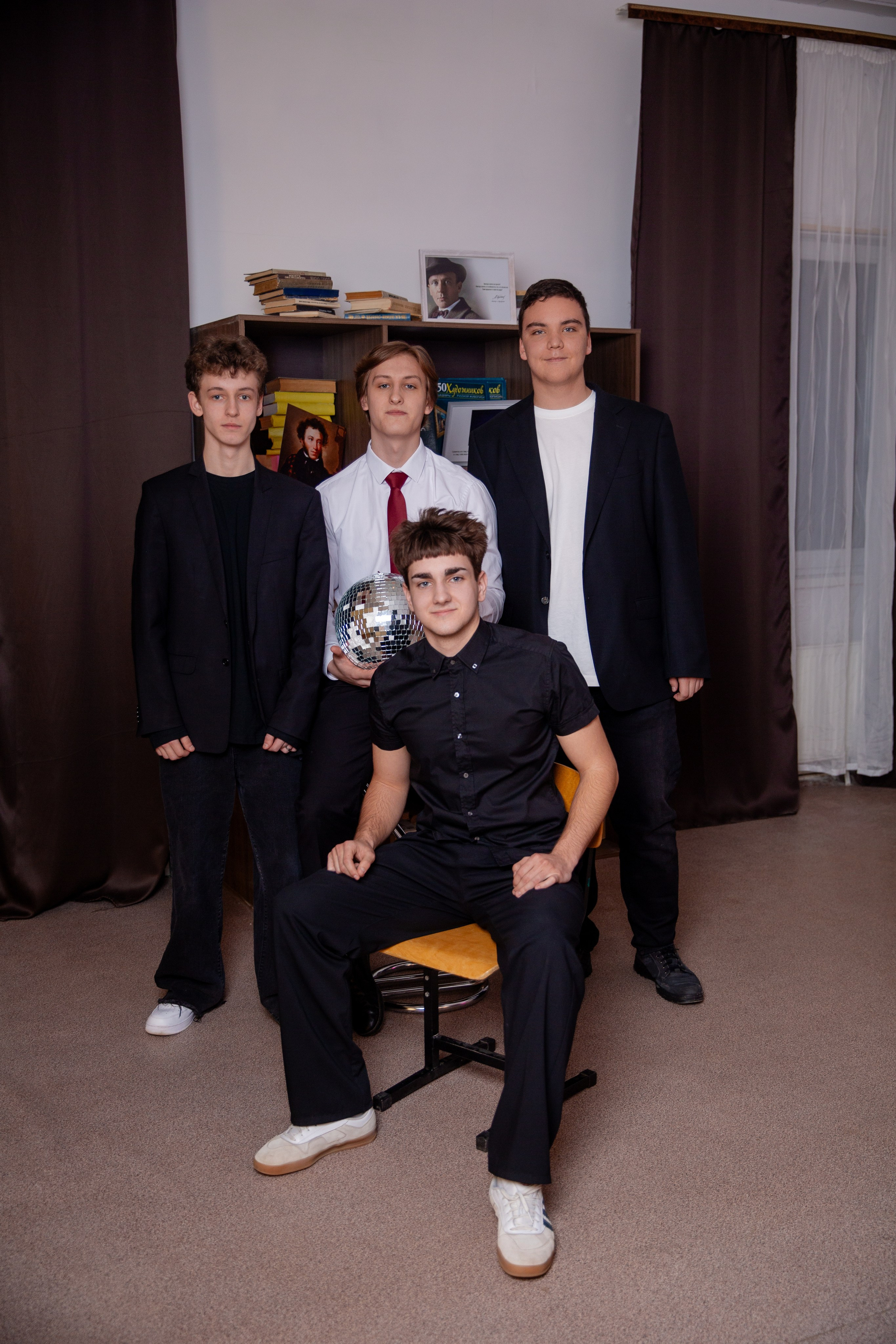 Школьная локация в  _PS studio_. Школьный фотограф в Туле Светлана Привезенцева