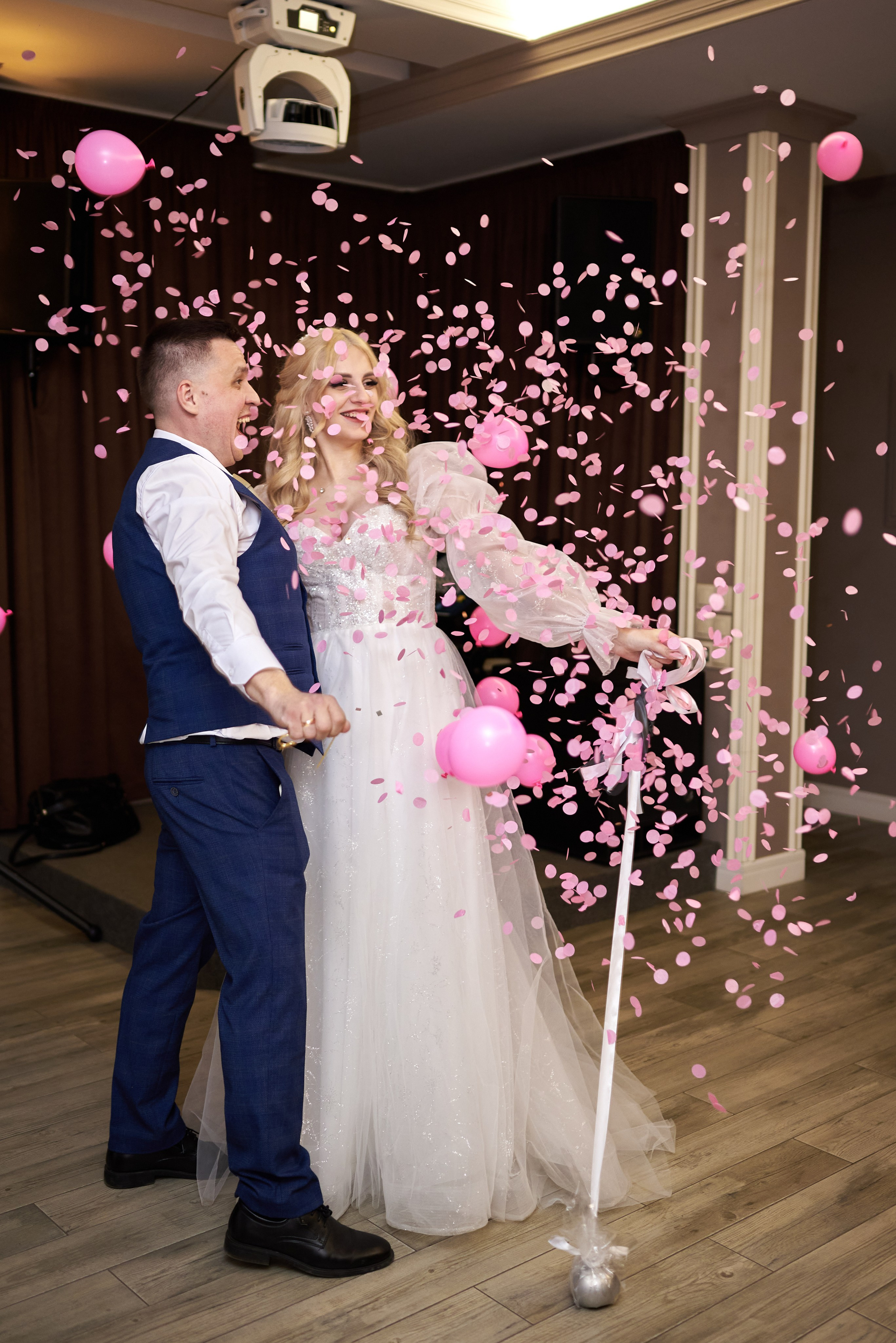 Фотограф Старый Оскол, Губкин. Свадебная фотосессия, доступная цена. Профессиональный фотограф Старый Оскол, Губкин — свадьба, венчание, крещение, юбилей и день рождения