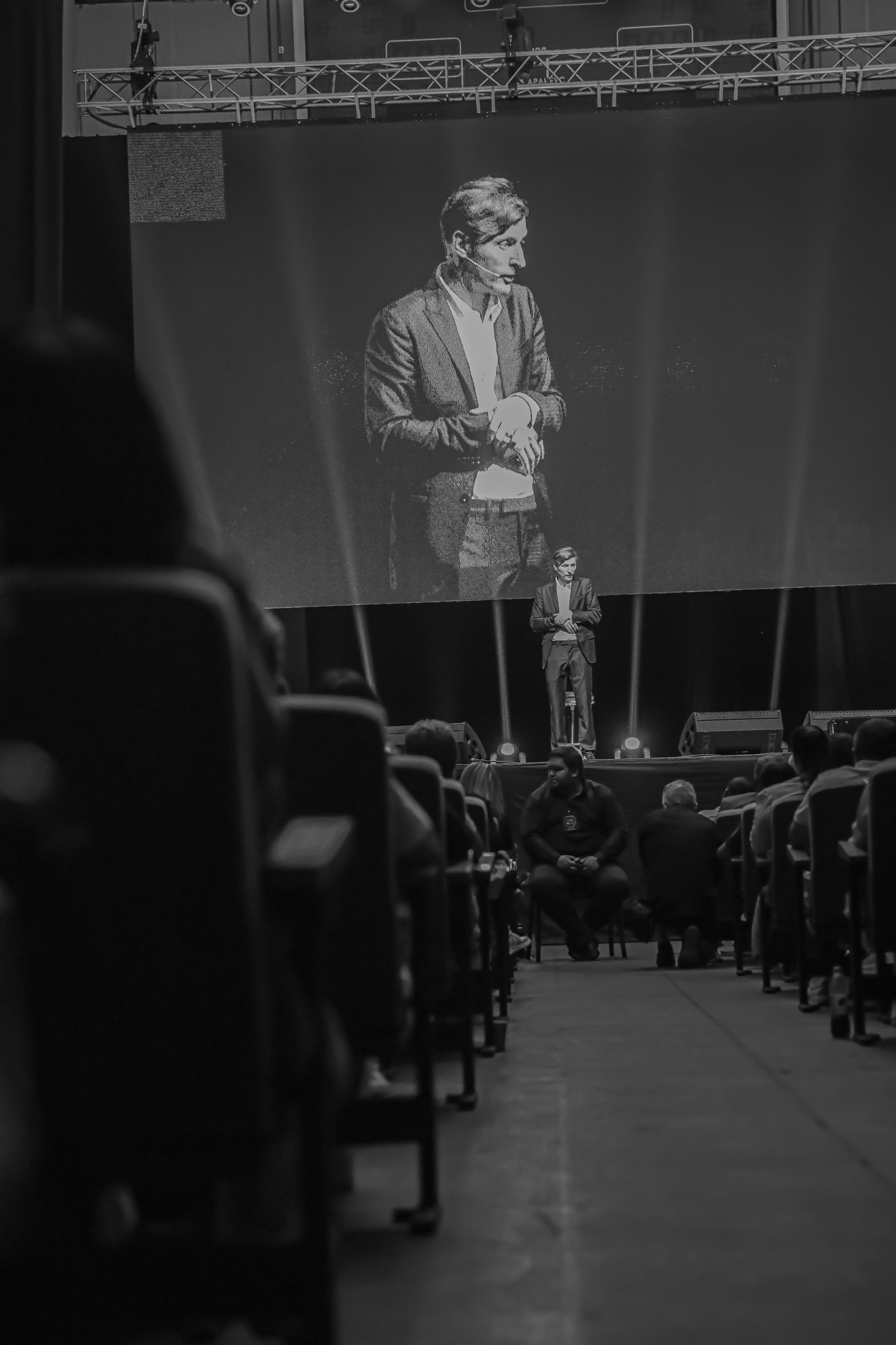 «ПАВЕЛ ВОЛЯ STAND-UP». Photographer Viktoriya Markushina «My world throug»