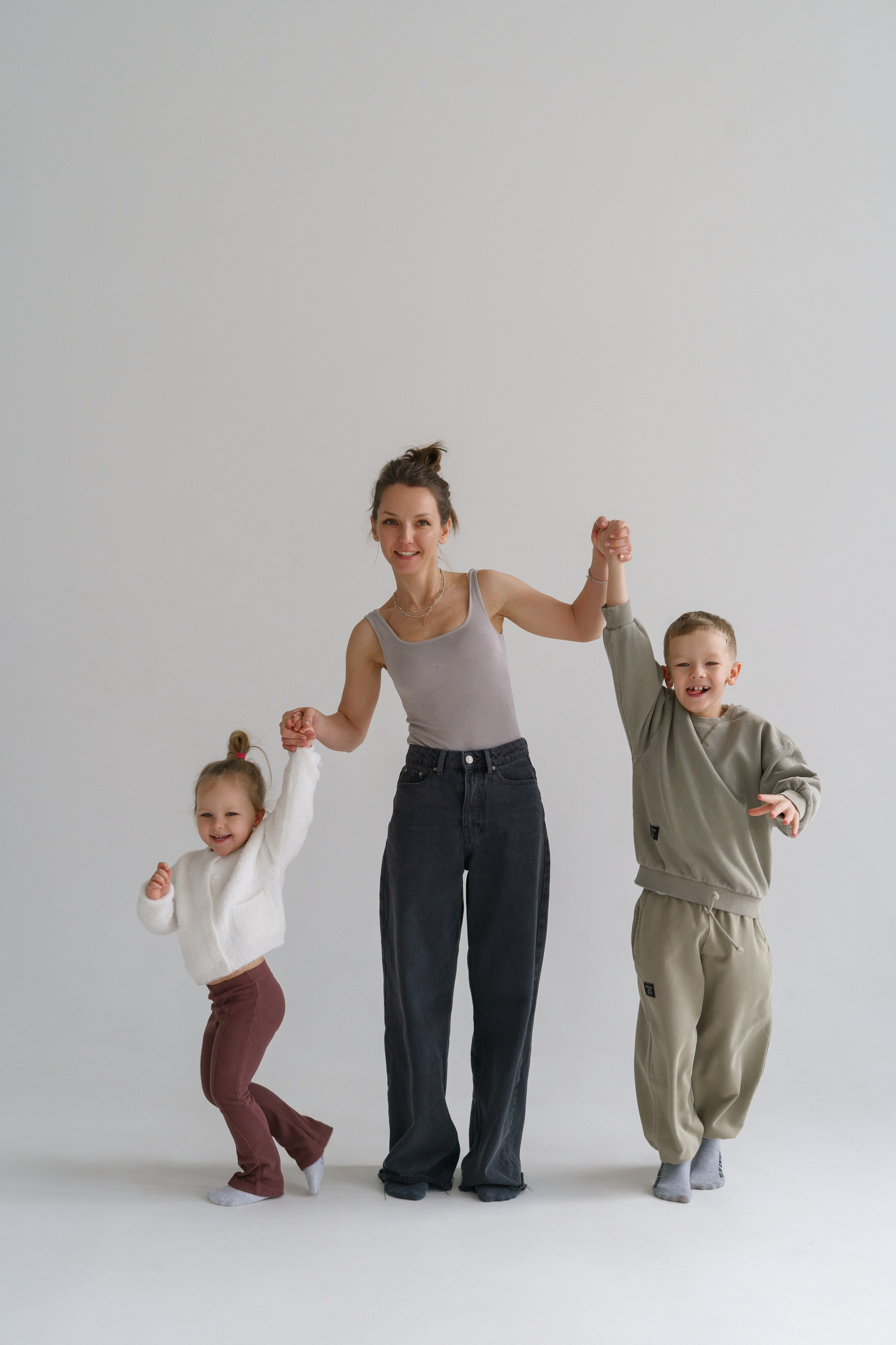 Наталья, Варя, Матвей. Главная