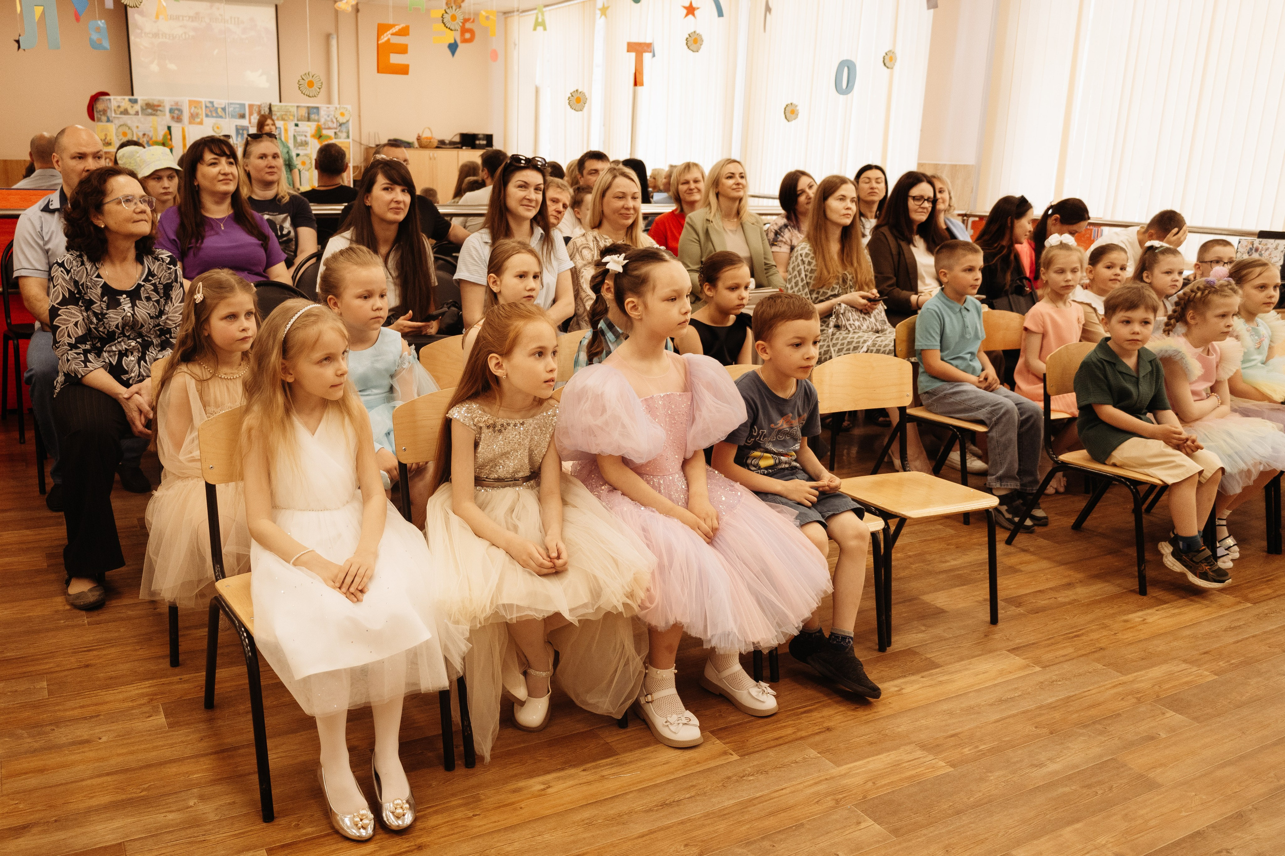 ТЦ Феникс. Выпускные 2025. Семейный фотограф в Рязани и Рязанской области