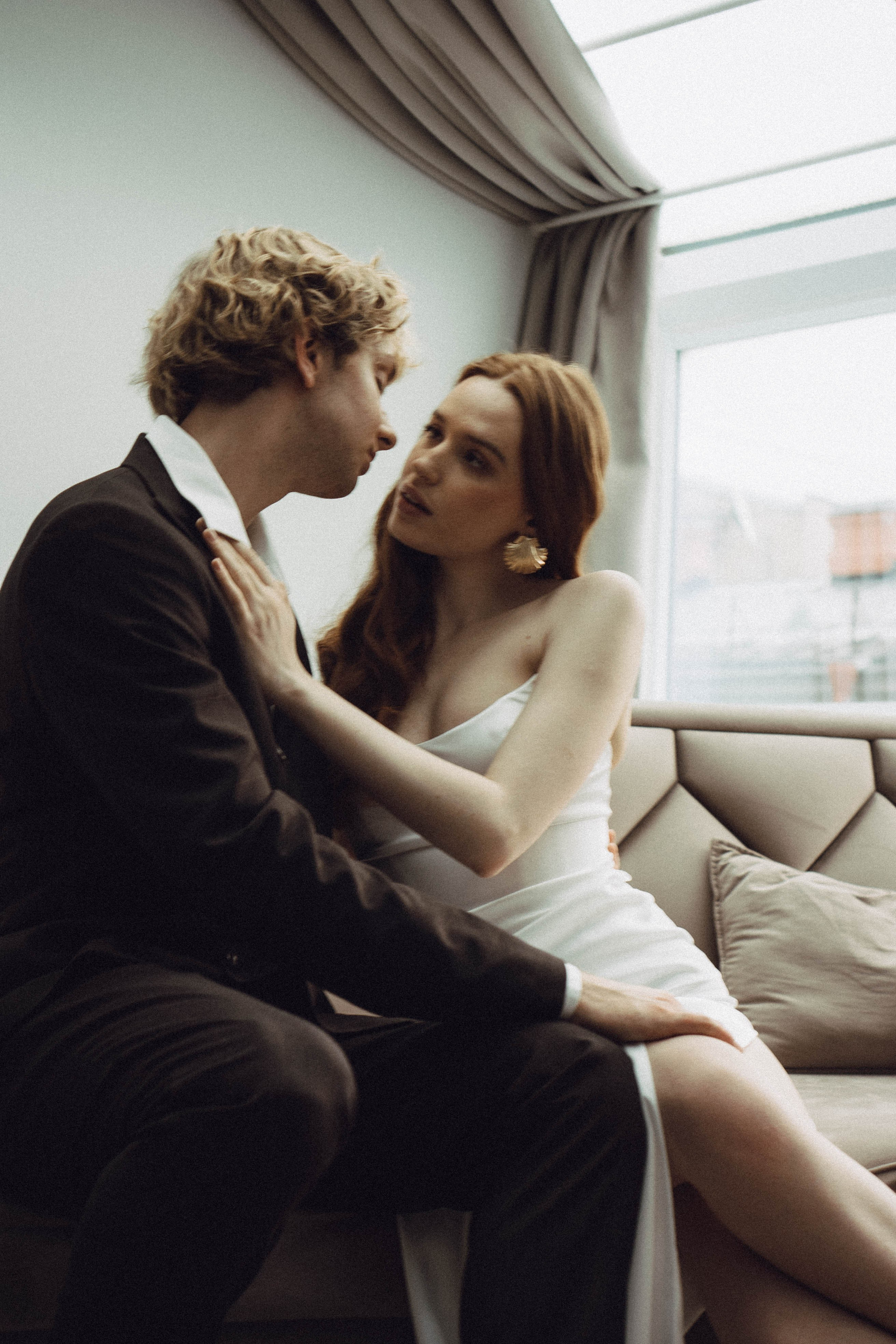 СВАДЕБНАЯ СЬЕМКА В ОТЕЛЕ. СБОРЫ ЖЕНИХА И НЕВЕСТЫ И ТАКЖЕ ТОР И ПОДГОТОВКА К ПРОГУЛКЕ. Профессиональный фотограф, Санкт-Петербург — Виктория Богомолова