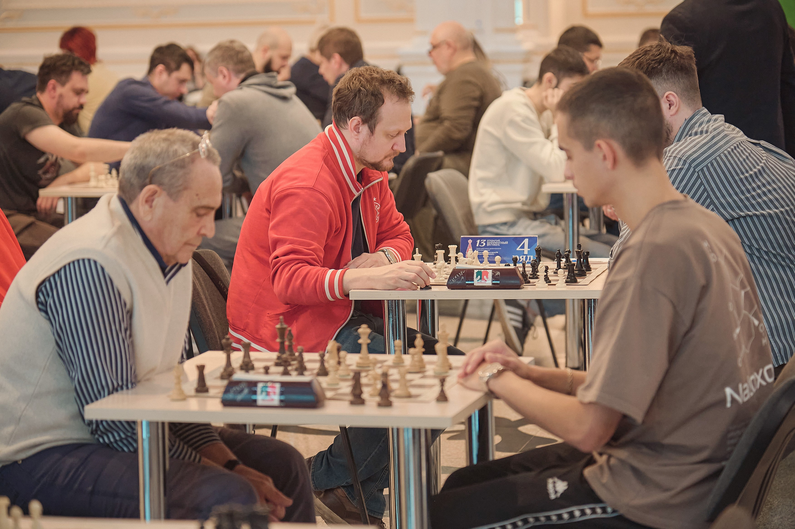 Портфолио репортажной фотосъёмки: командный шахматный фестиваль. Фотограф Яковлев Роман — Красноярск
