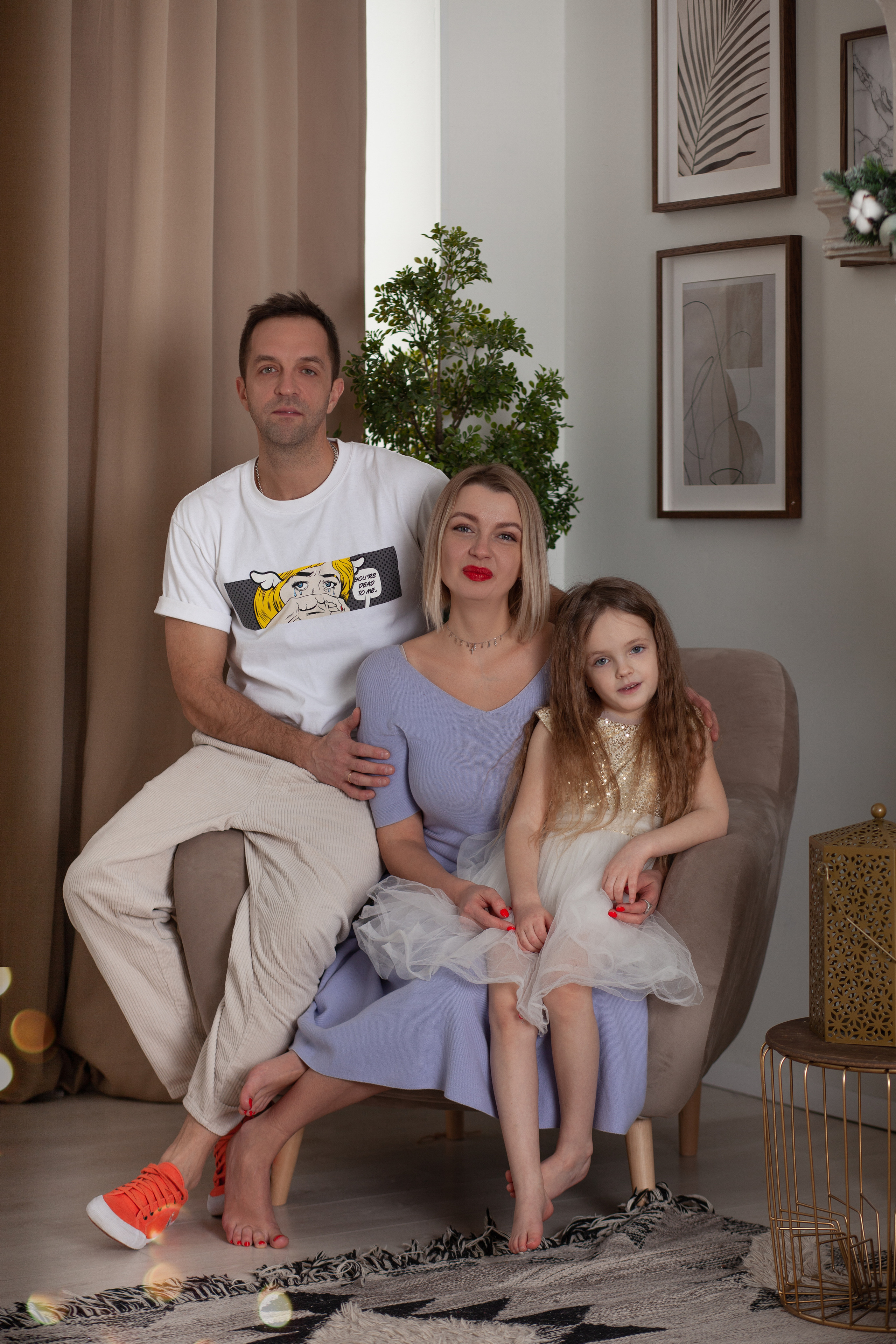 Семейная съемка в интерьерной студии