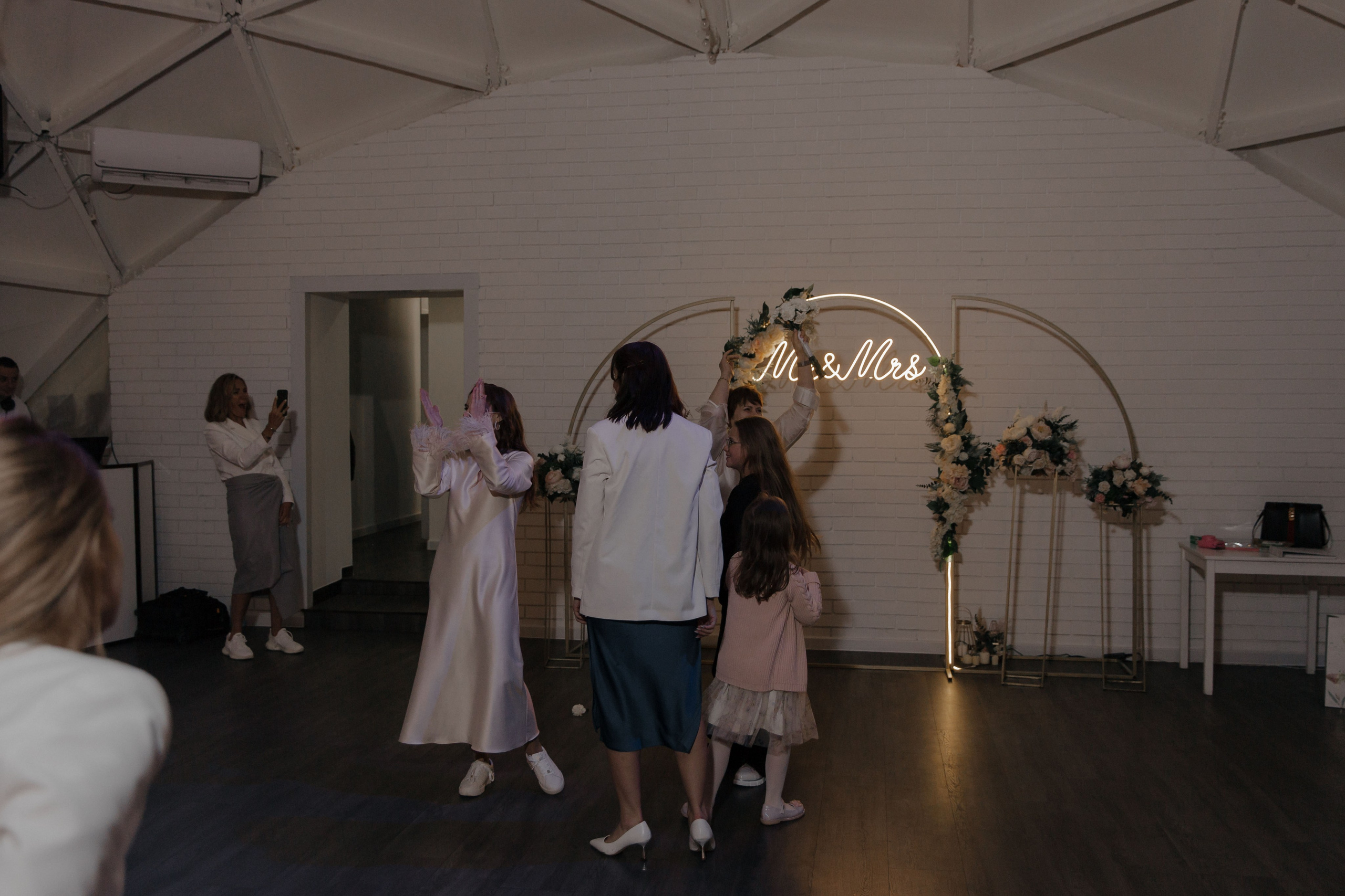 07.05.2024. RETOUCH-HOUSE