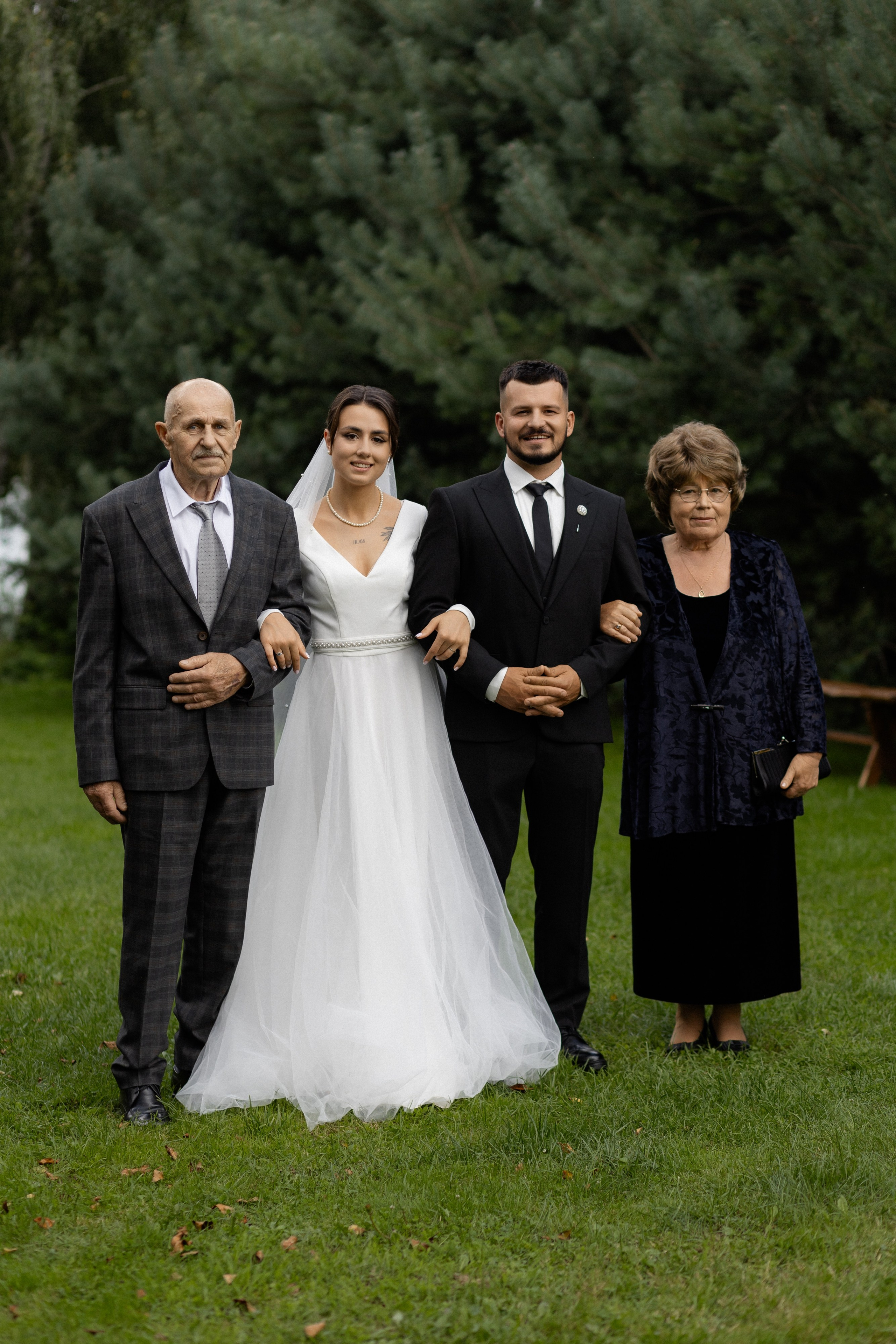 Свадебная фотосессия в агроусадьбе Лабодянка в Минске. Свадебный фотограф в Минске/Беларуси Сергей Спиридонов