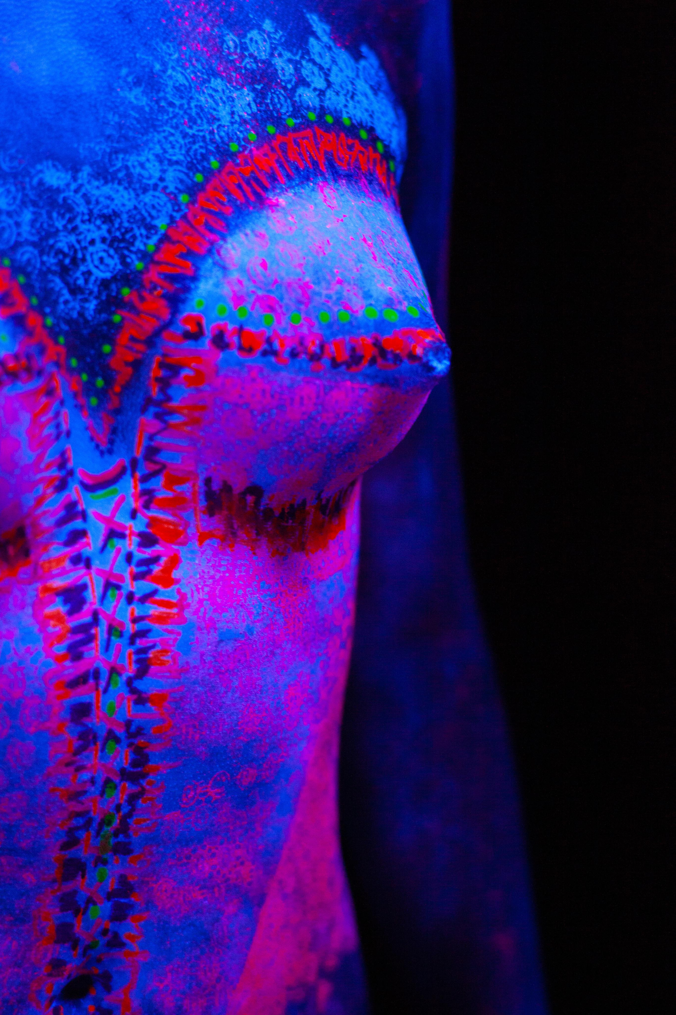 Стася body art. Флуоресцентный боди-арт. Профессиональный портретный фотограф в Москве Владимир Глаголев