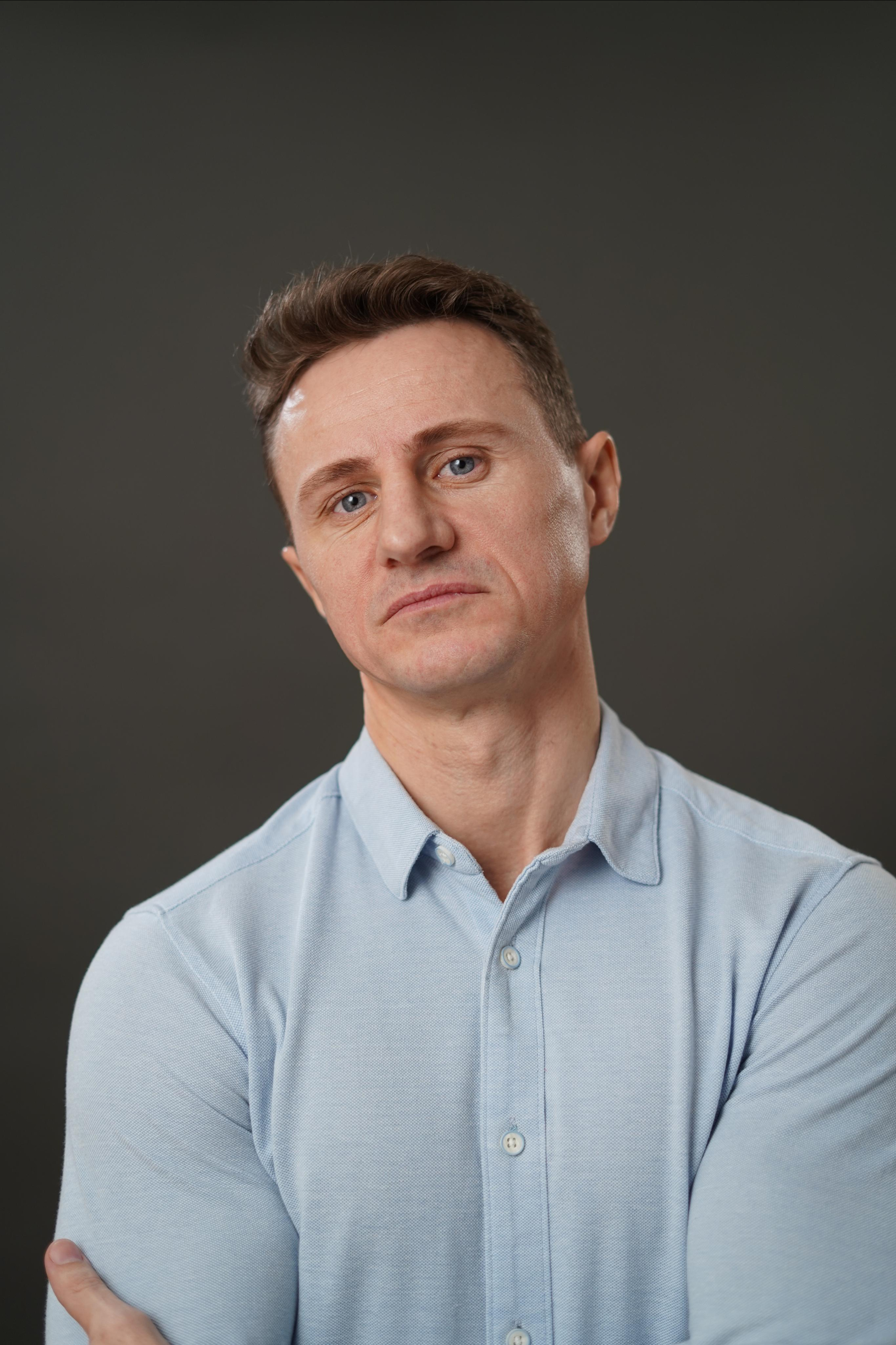 #2. Профессиональный портретный фотограф в Москве Владимир Глаголев