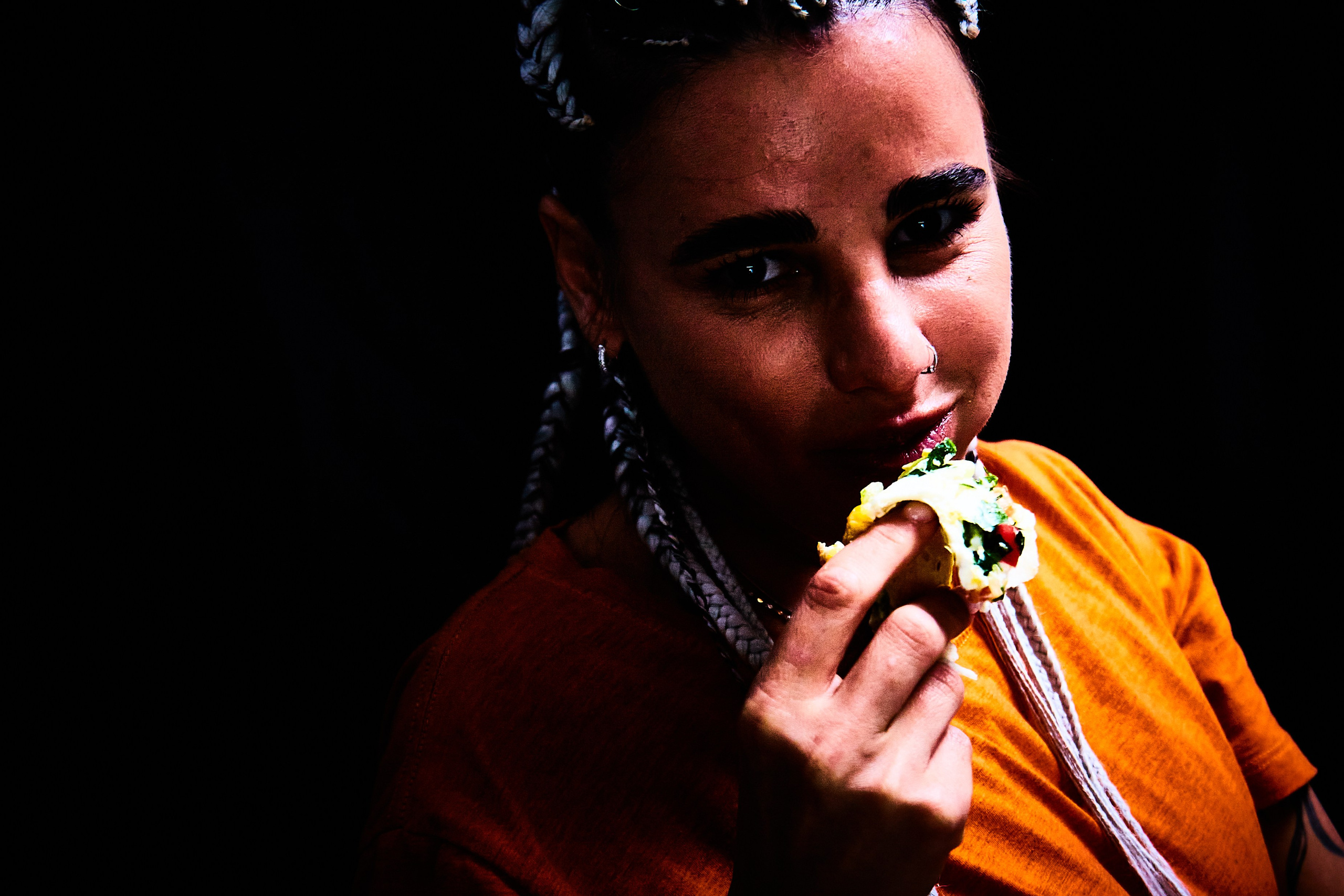 Крис. Рилс, тв, фуд фото, стилистика, видео и продакшн. Организация съёмок для ресторанов и брендов. Вкусно, эстетично, профессионально