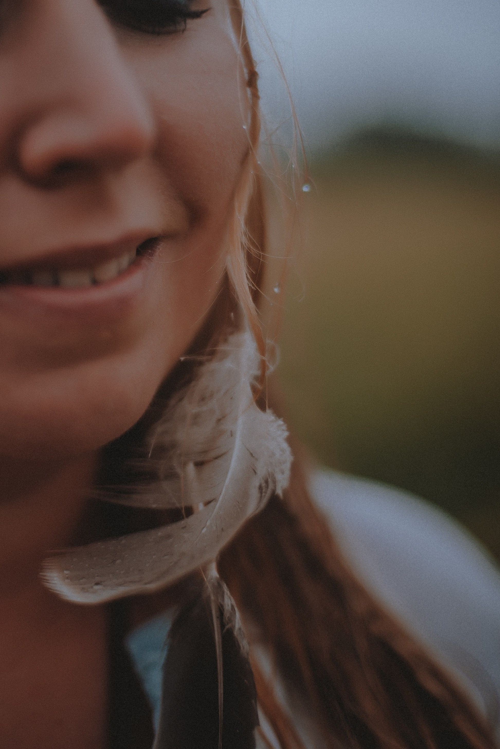 Славянская мифология. Богиня Девана, бог Сварог и волк Ратибор. Свадебный и семейный фотограф в Москве Сажина Кристина КиМ. Свадебный оператор в Москве Сажин Максим