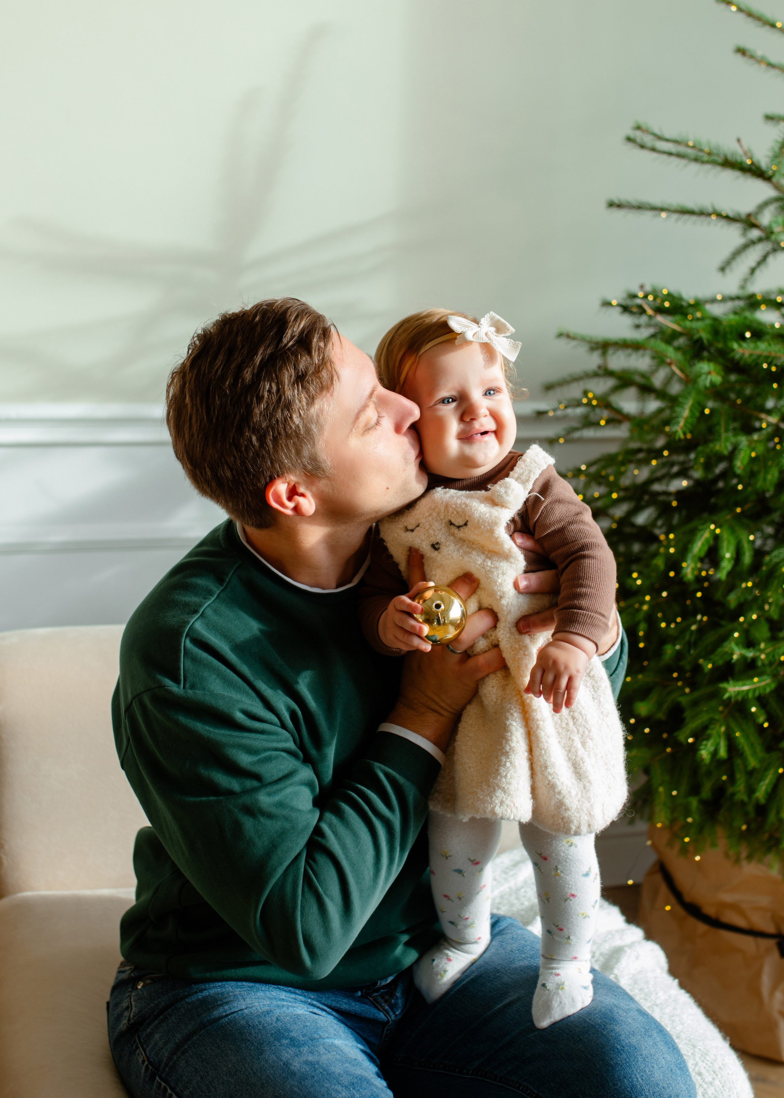 Василиса, Анастасия и папа. Форест студия. Свадебный фотограф в городе Минск Крохмалюк Анна