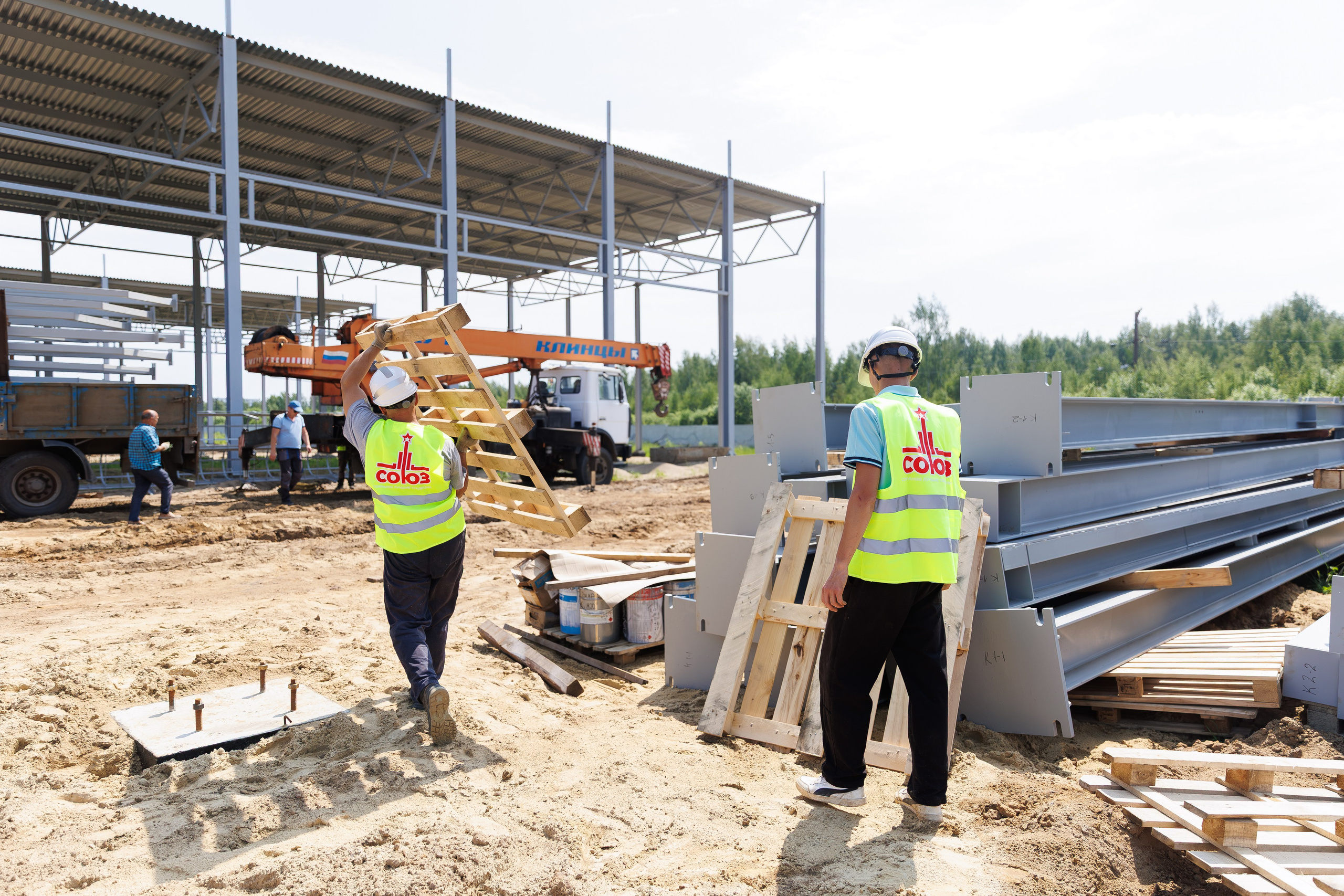 Склады под аренду. Фотосъёмка для бизнеса — предметное фото, репортаж с мероприятий, портреты людей, съёмка интерьера и экстерьера