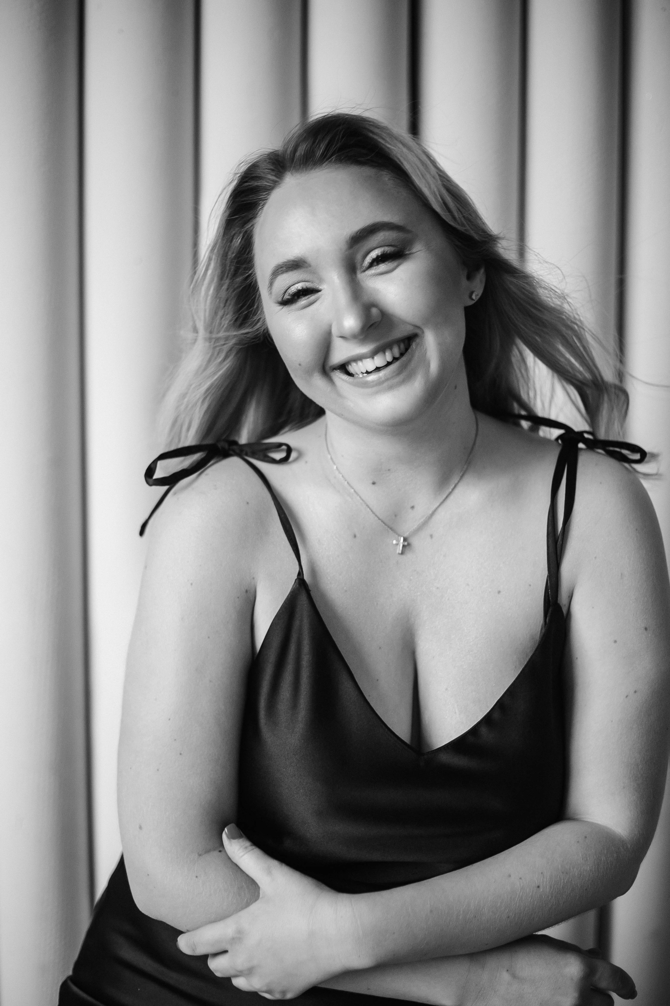 Фотосессия девушки в студии. Фотограф в Минске Ира Сюбарева