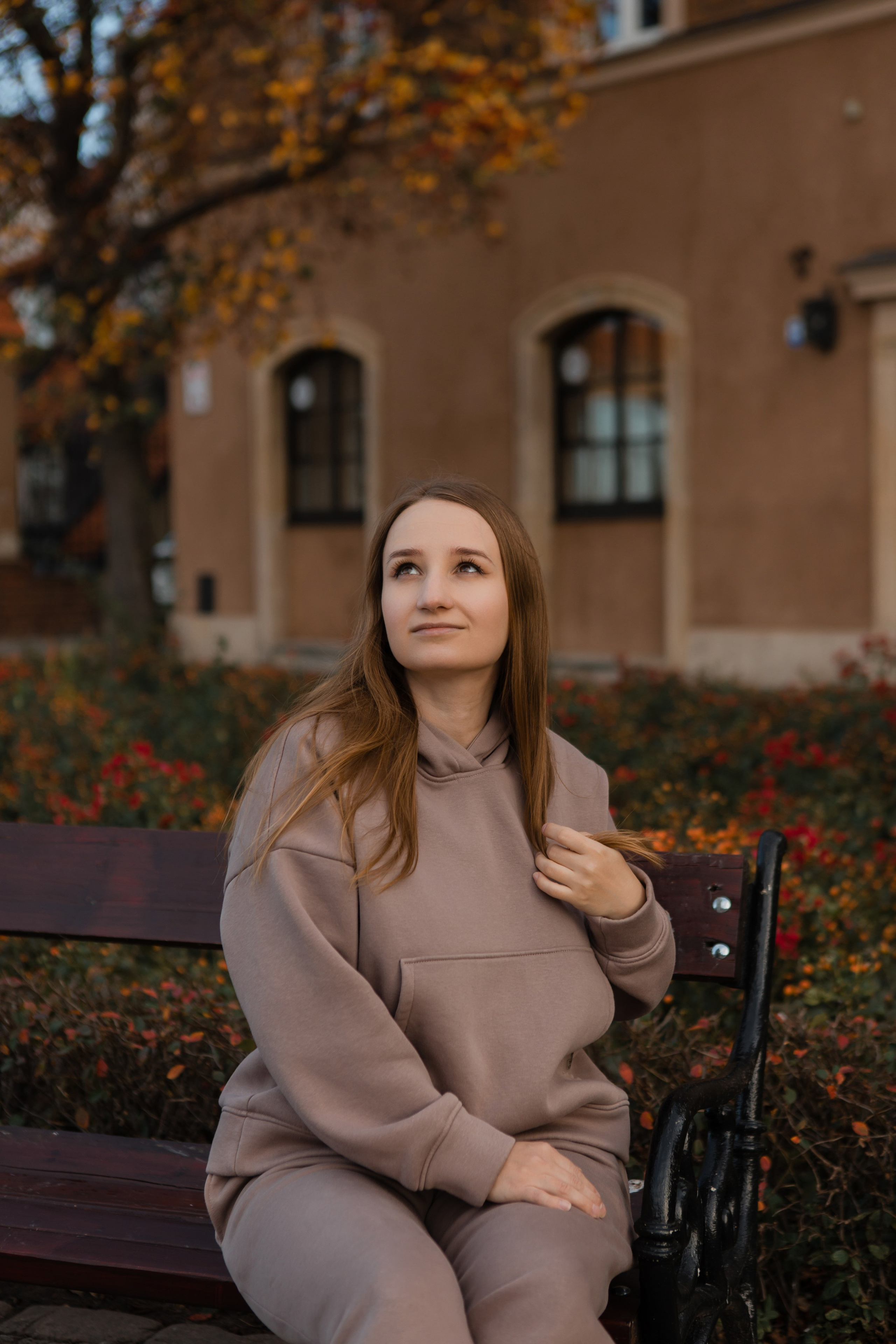 Семейная фотосессия Никиты и Марины. Видеосъемка и фотосъемка свадеб. Фотограф и оператор на свадьбу. Видеосъемка подкастов, собственная видео-фотостудии. Предметная фотосъемка