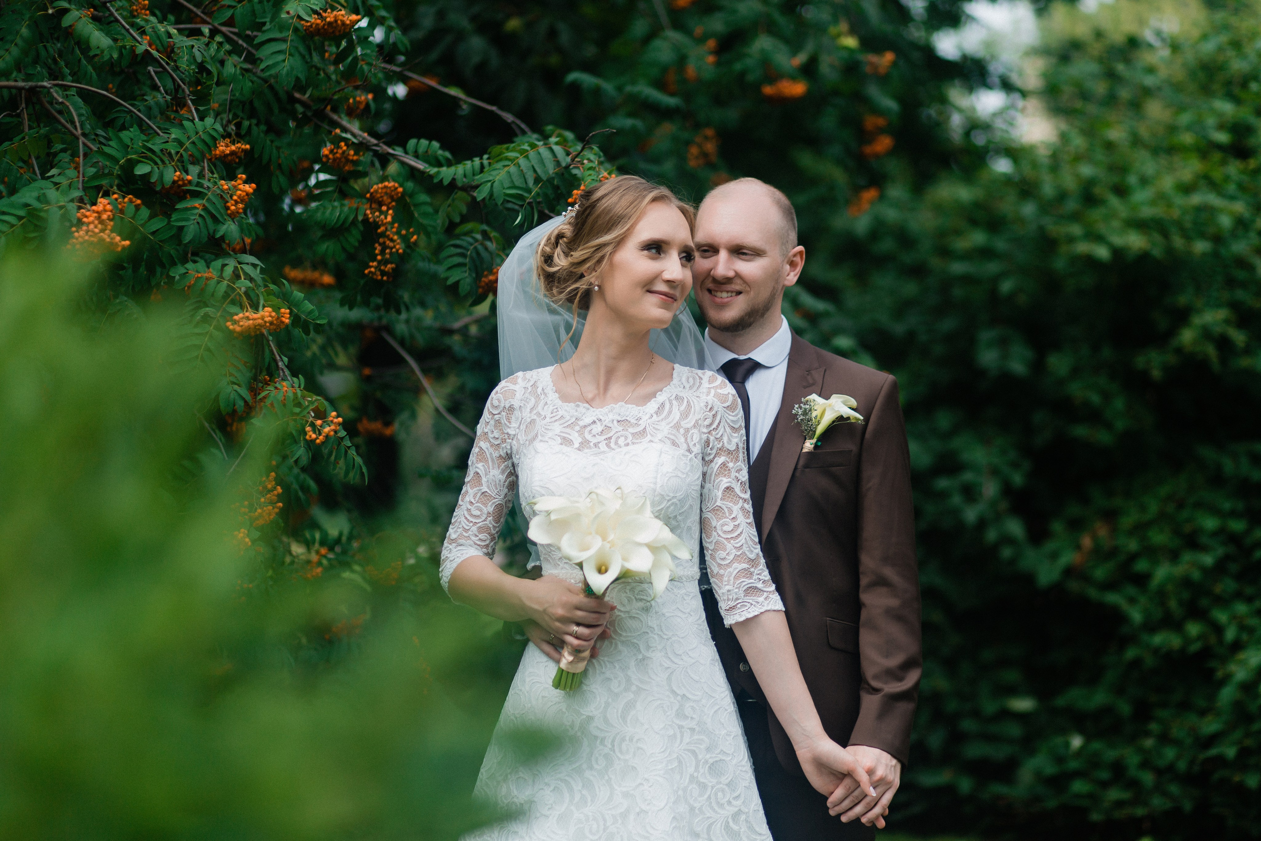 Свадебная фотосессия Сергея и Елены. Наш свадебный день. Видеосъемка и фотосъемка свадеб. Фотограф и оператор на свадьбу. Видеосъемка подкастов, собственная видео-фотостудии. Предметная фотосъемка