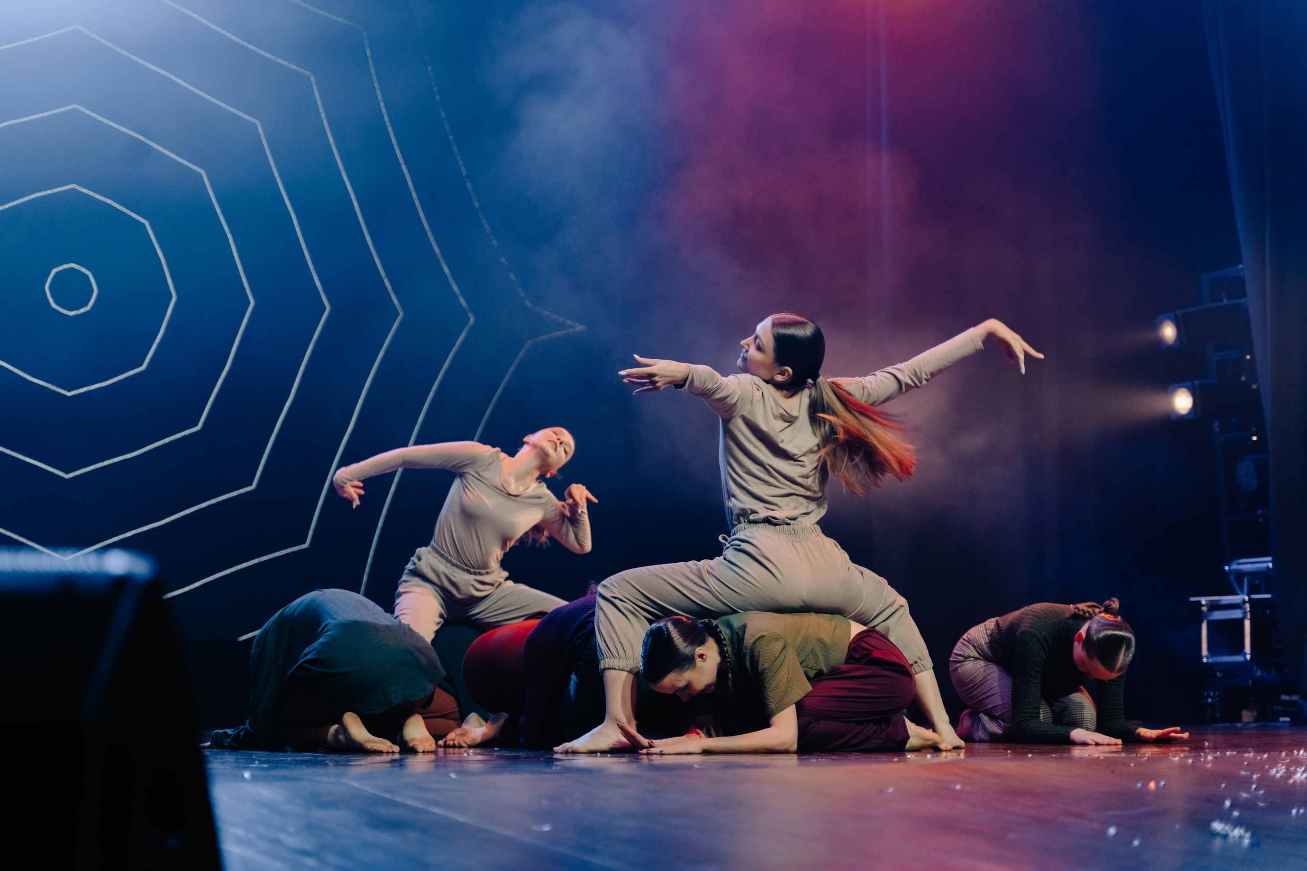 Спектакль «Песнь сирен». Главная