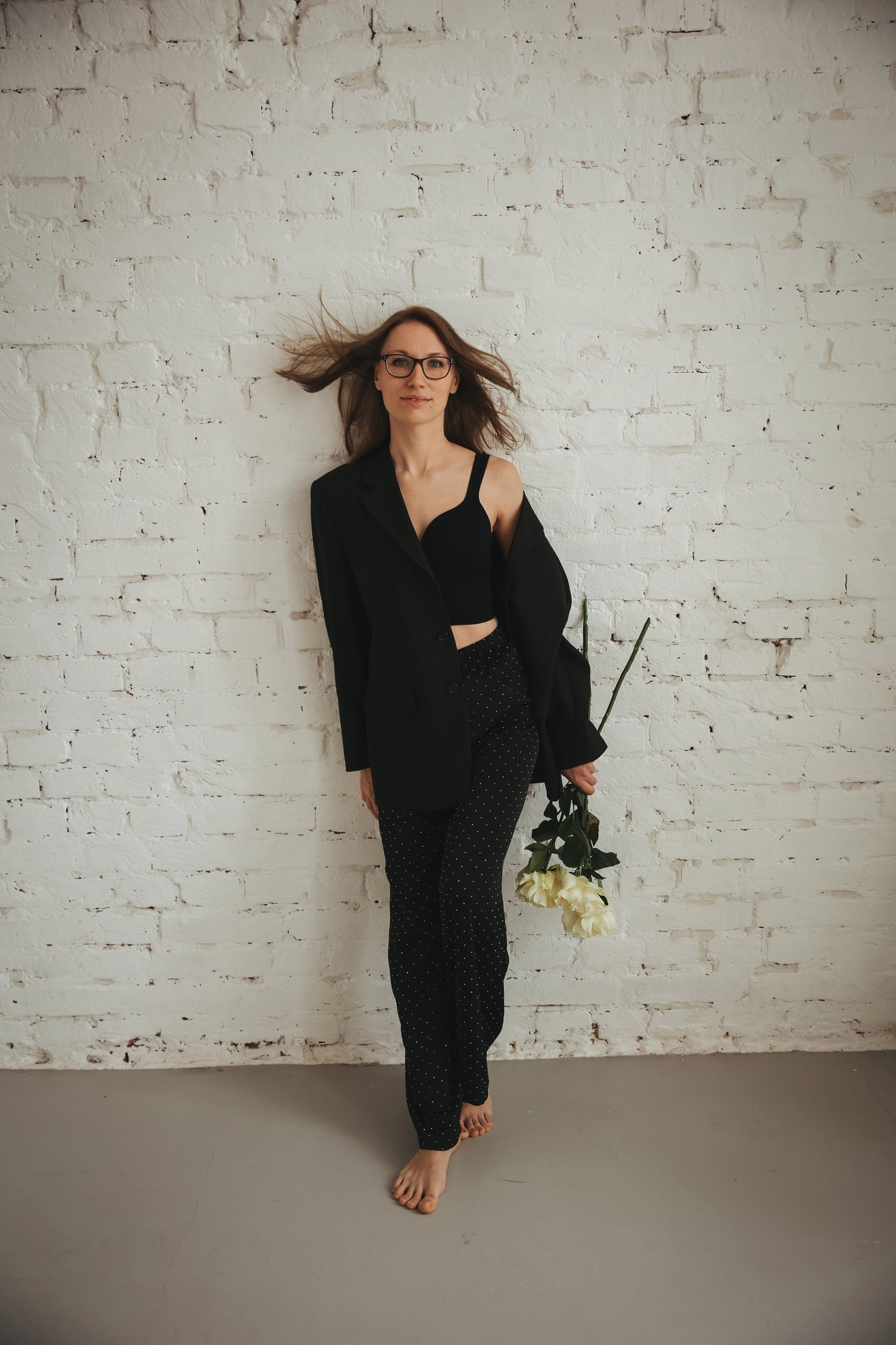 Индивидуальная фотосессия для девушки Женская фотосессия в студии. Фотограф Владимир Москва