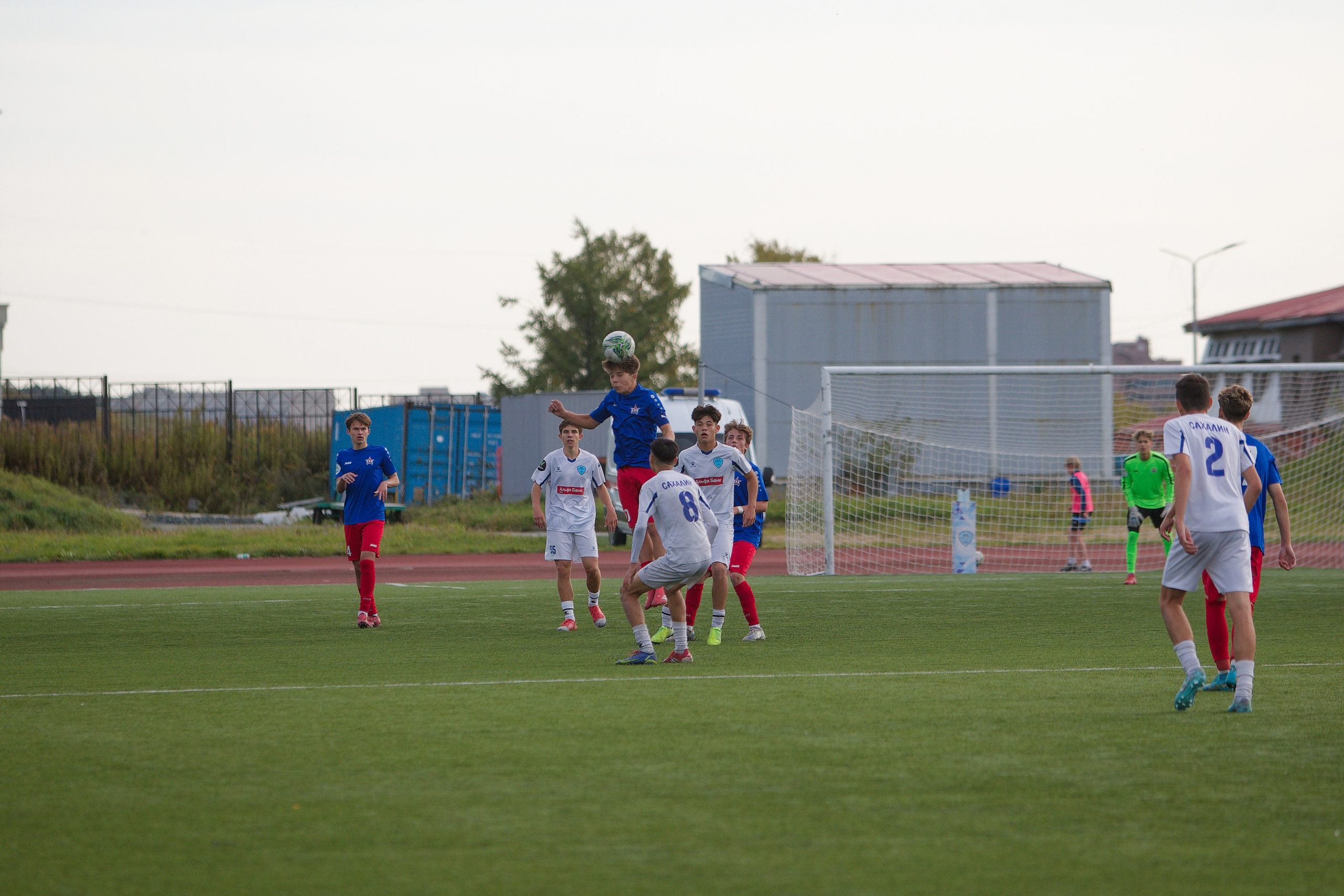 Матч ЮФЛ Сахалин-Хабаровск (U-18). Кутузов Евгений Фотограф в Южно-Сахалинске