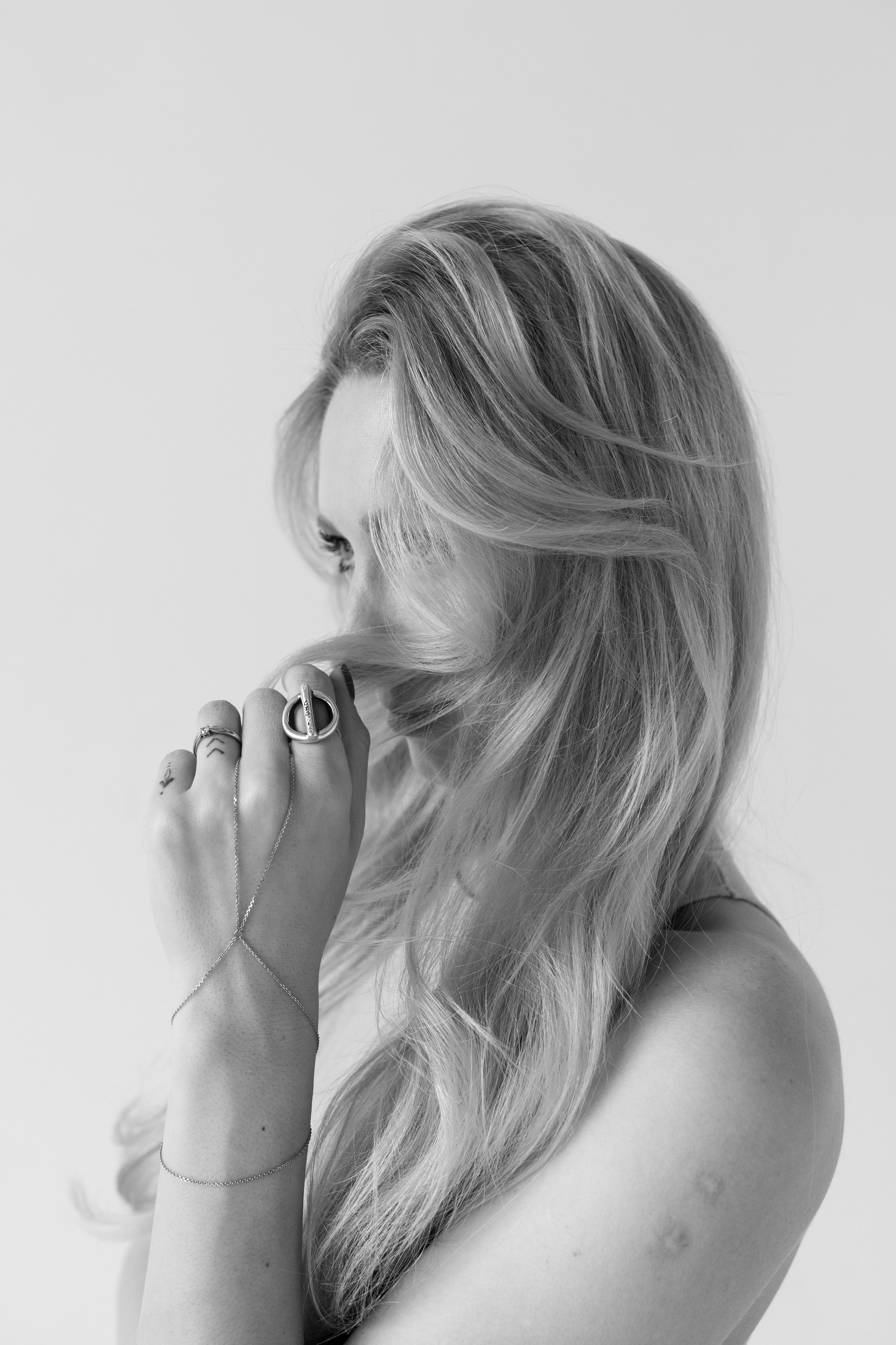 Портреты в студии. Портретный фотограф в Москве Тимур Мансуров