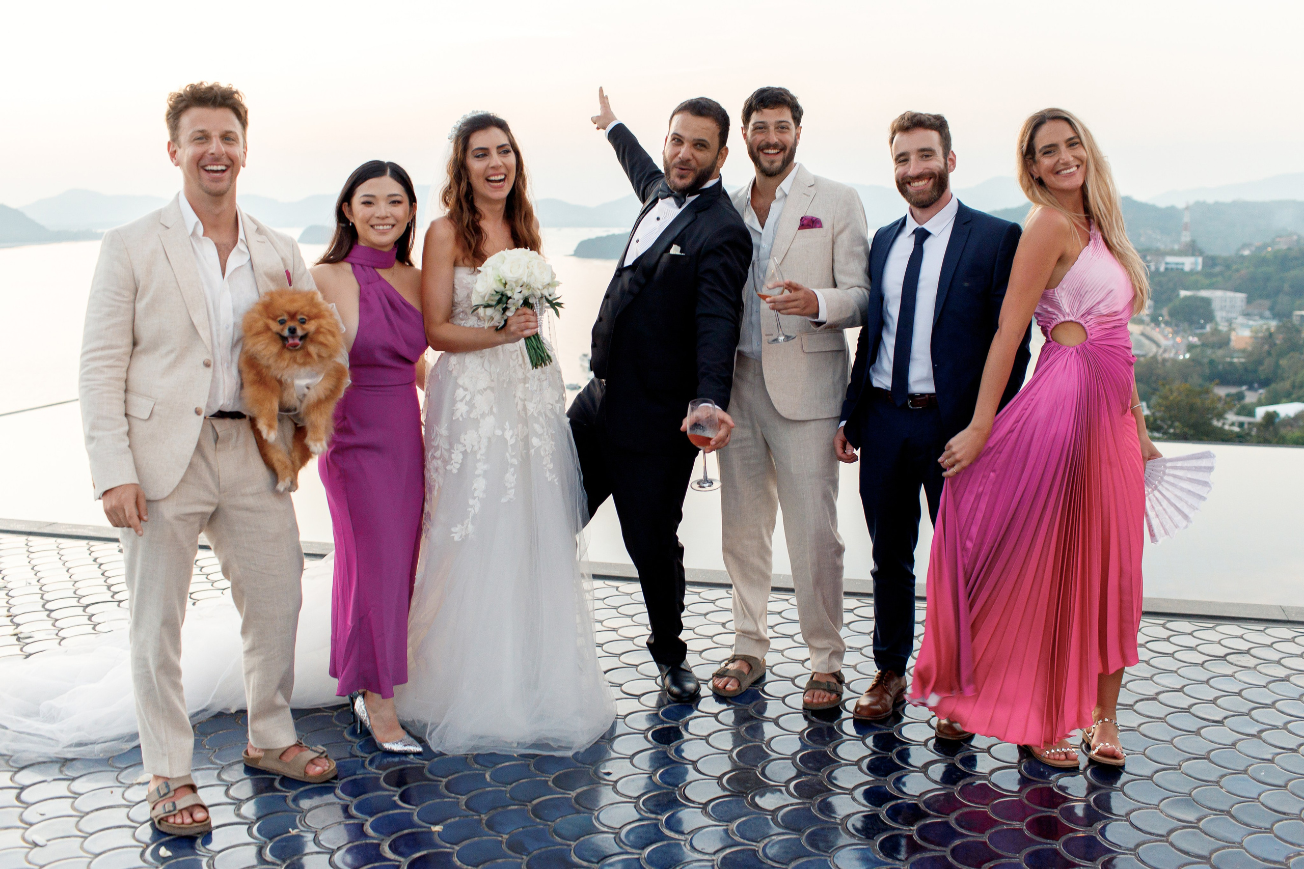 Свадьба с гостями на Пхукете. Фотограф на Пхукете в Таиланде