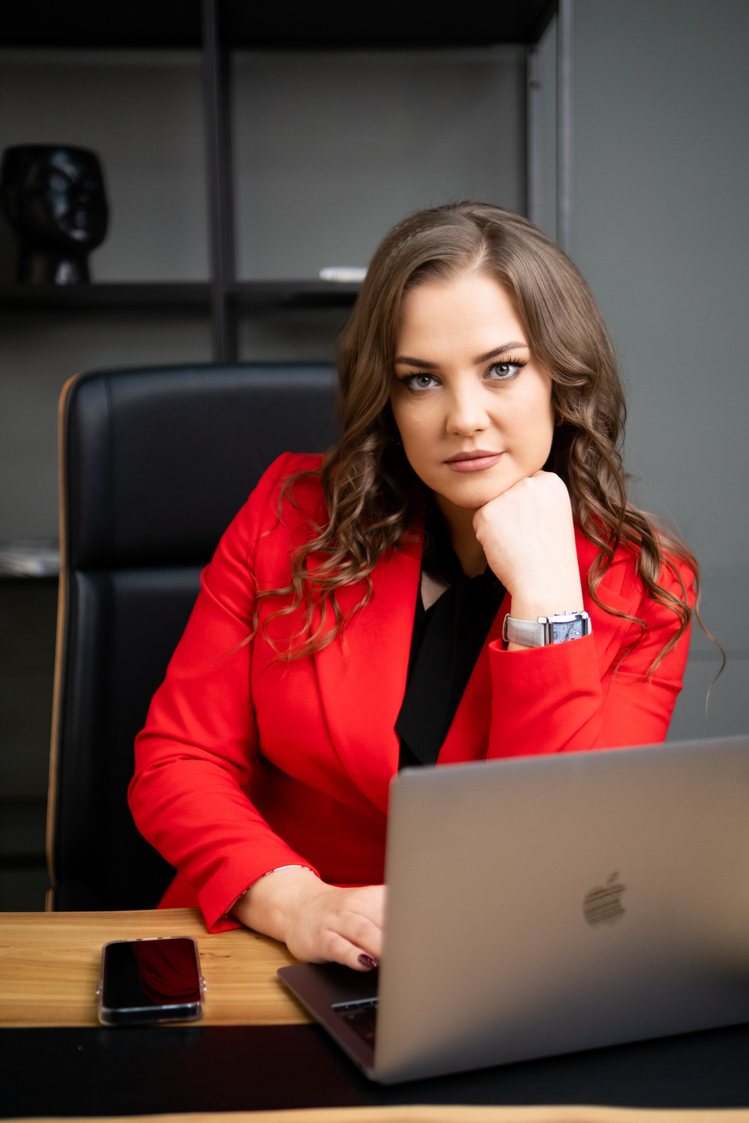 Портреты. Портреты и репортажные съемки с душой: ваш уникальный момент в объективе Руфата, профессионального фотографа Алматы