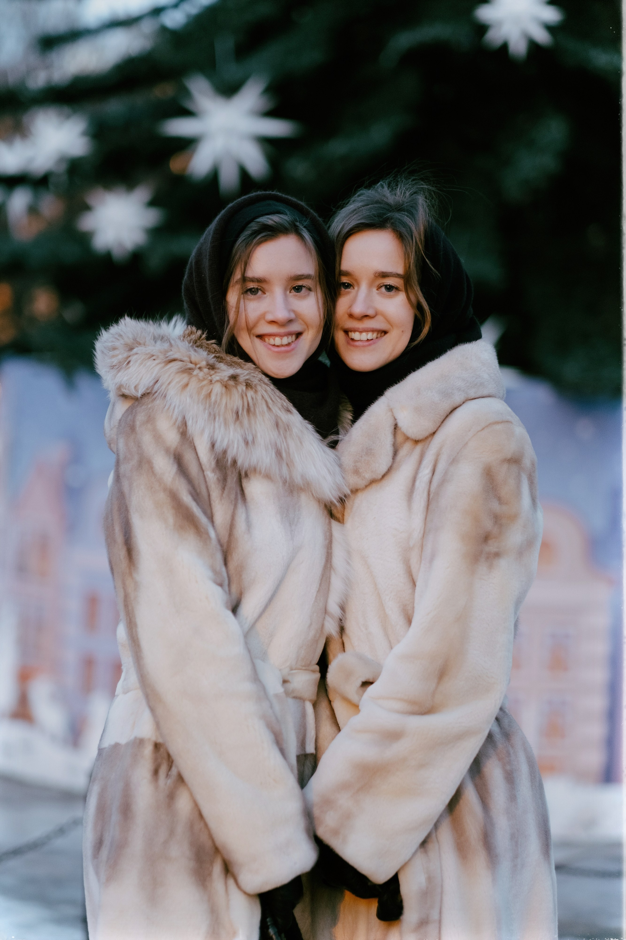 Ксения и Виктория Крюковы. Портретный и репортажный фотограф в Санкт-Петербурге Дарья Сибирякова