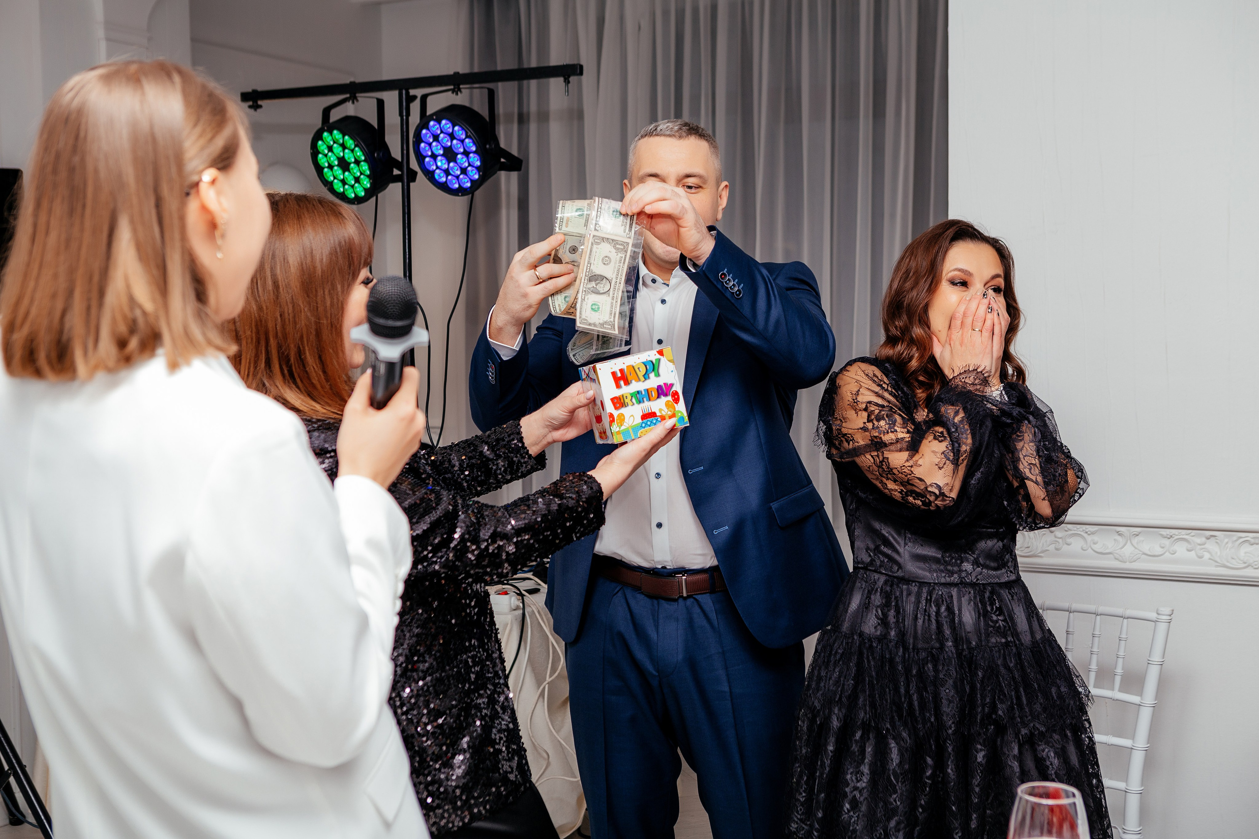 Юбилей стоматологии. Контент фотограф, съемка для маркетплейсов, фуд съемка и репортажи в Новосибирске Ралия Галеева