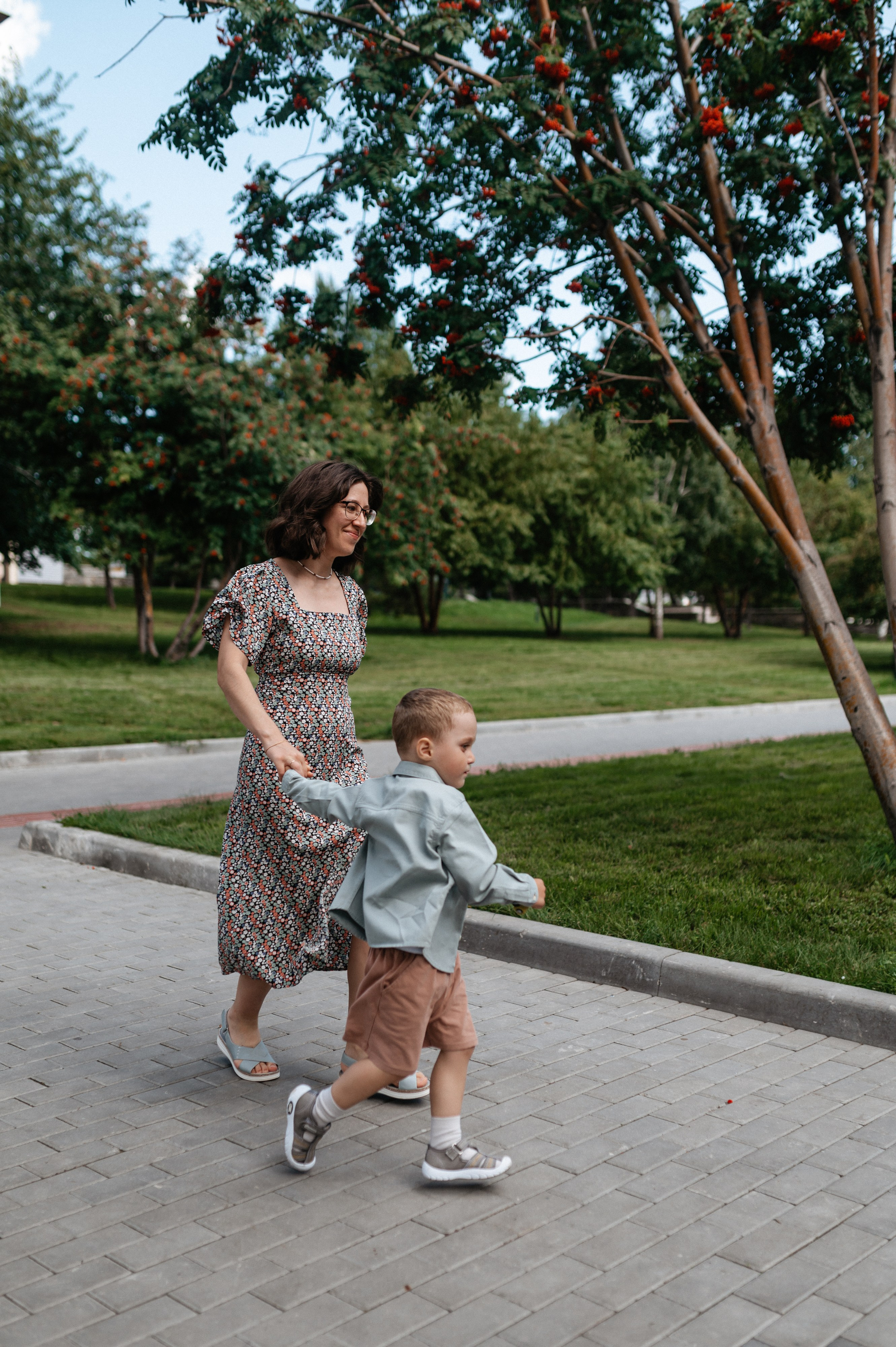 На набережной. Главная