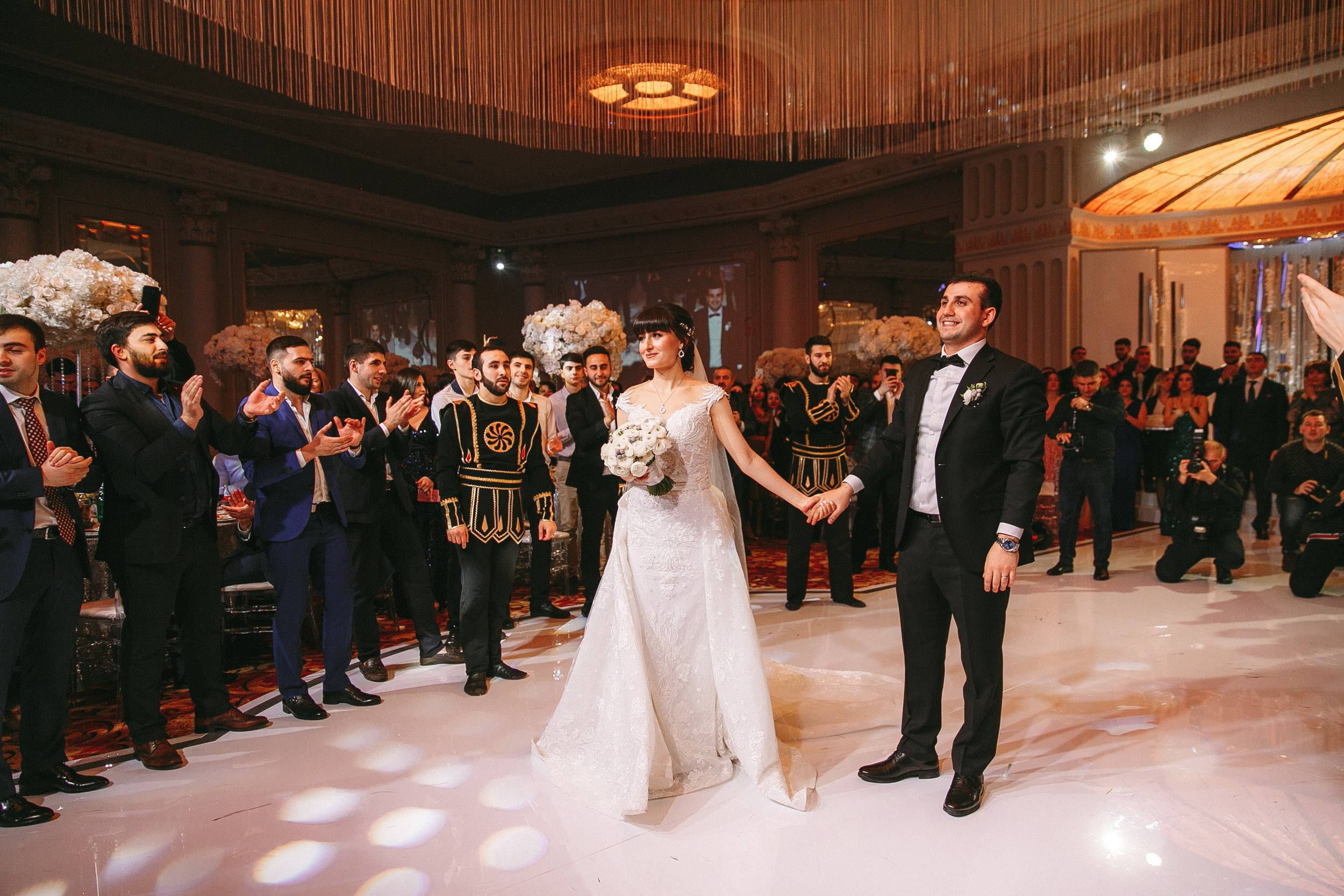 Свадебная фотосессия Ресторан Paradise в Москве для Севак и Наны