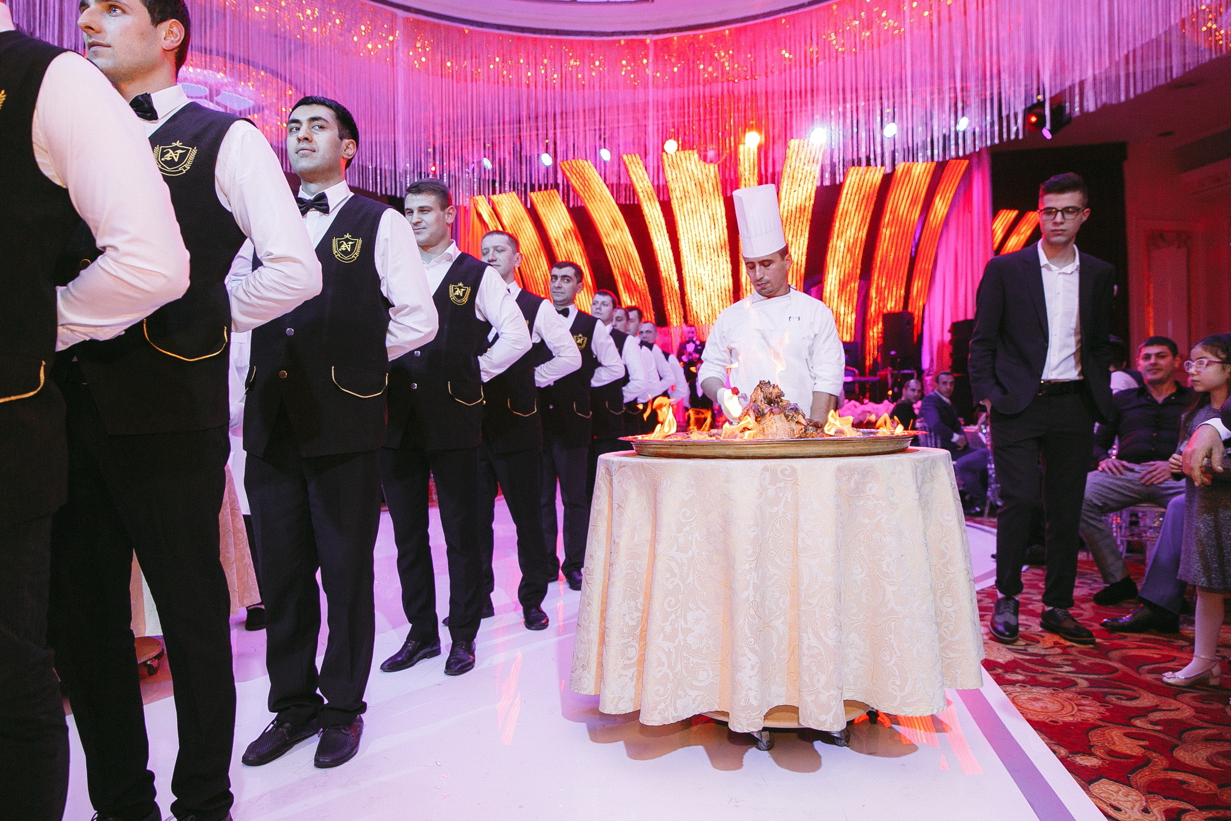 Свадебная фотосессия Ресторан Paradise в Москве для Севак и Наны