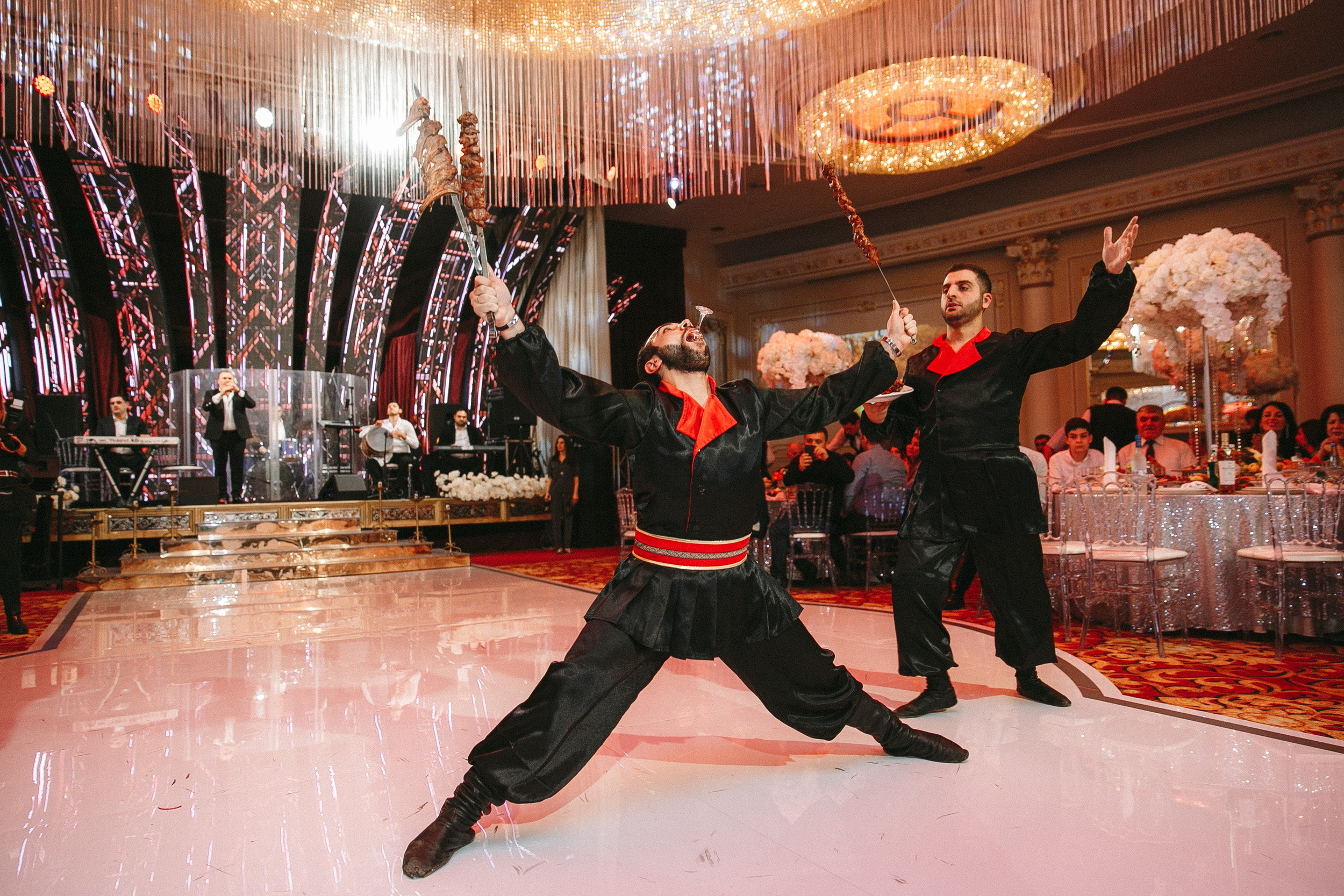 Свадебная фотосессия Ресторан Paradise в Москве для Севак и Наны